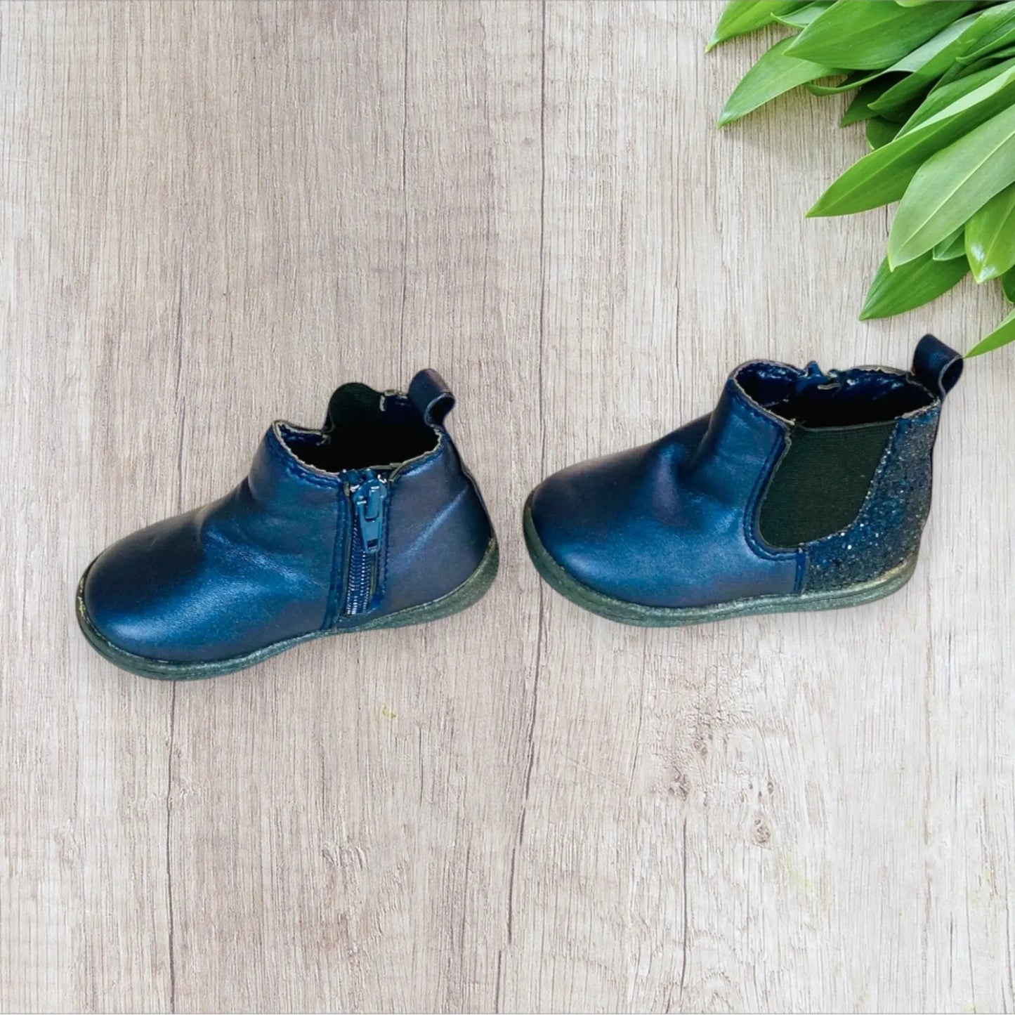 Bottes Bébé Fille Taille 20 - Boite à Malice Simili Bleu Marine avec Paillettes districenter
