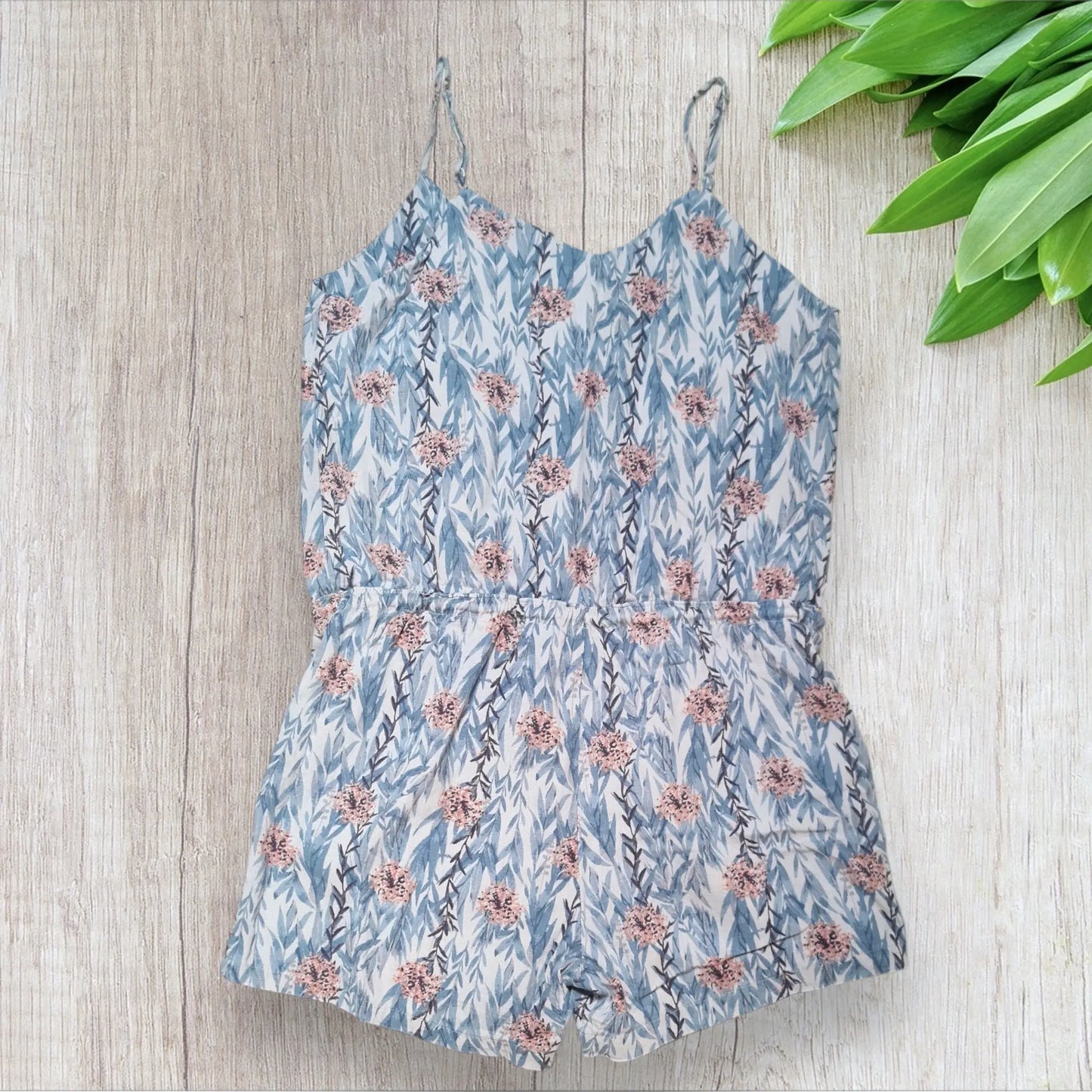 Combishort Esmara femme taille 44 imprimé fleuri bleu et rose très bon état