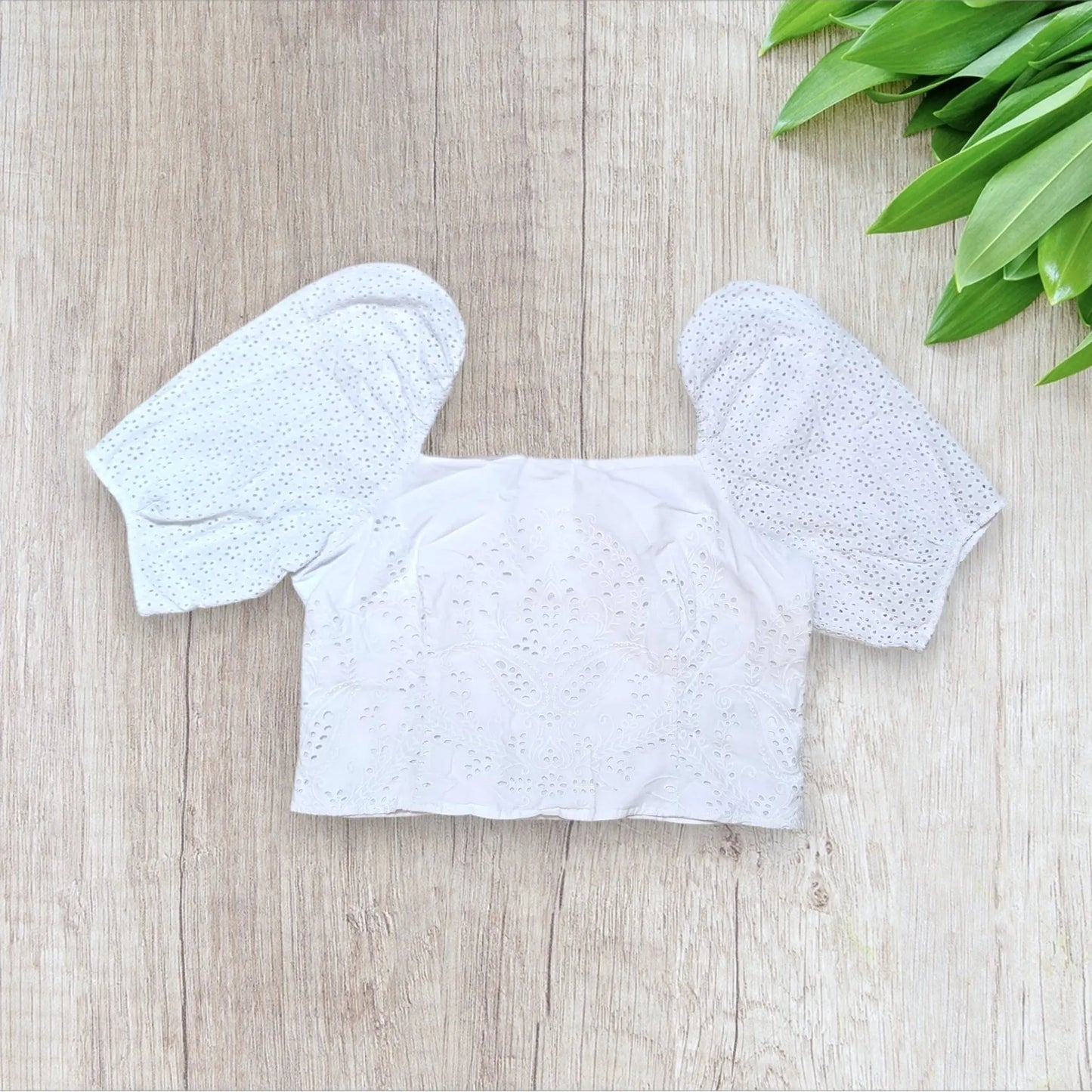 Crop top blanc H&M femme taille 46 broderie anglaise manches bouffantes