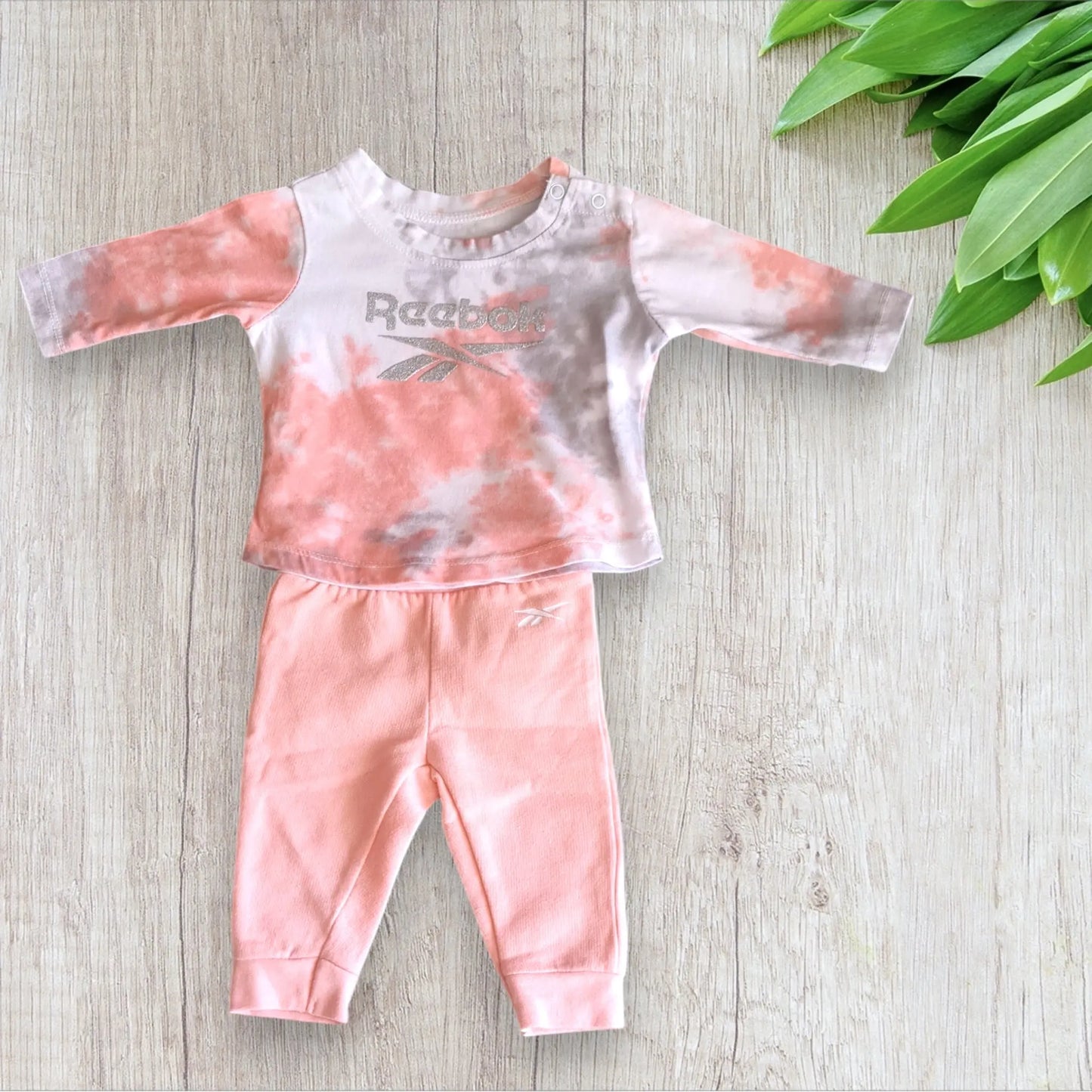 Ensemble 3 pièces bébé fille Reebok 0-3 mois sweat body pantalon