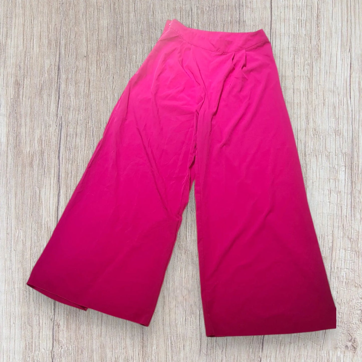 Ensemble Shein femme taille L très bon état avec haut asymétrique fleuri et pantalon fuchsia