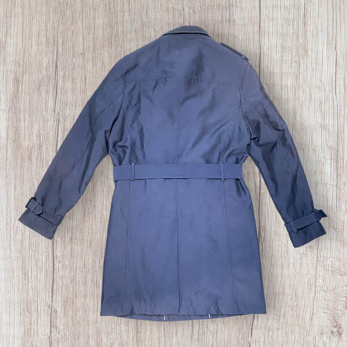 Imperméable homme Zara bleu marine taille M avec ceinture et double boutonnage.