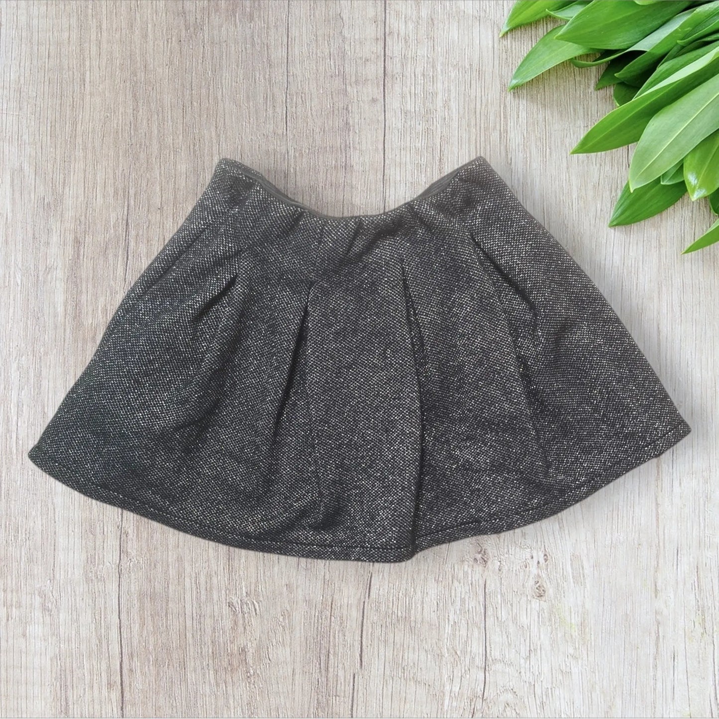 Jupe patineuse noire fille 6 ans Intermarché – style écolière chic – très bon état