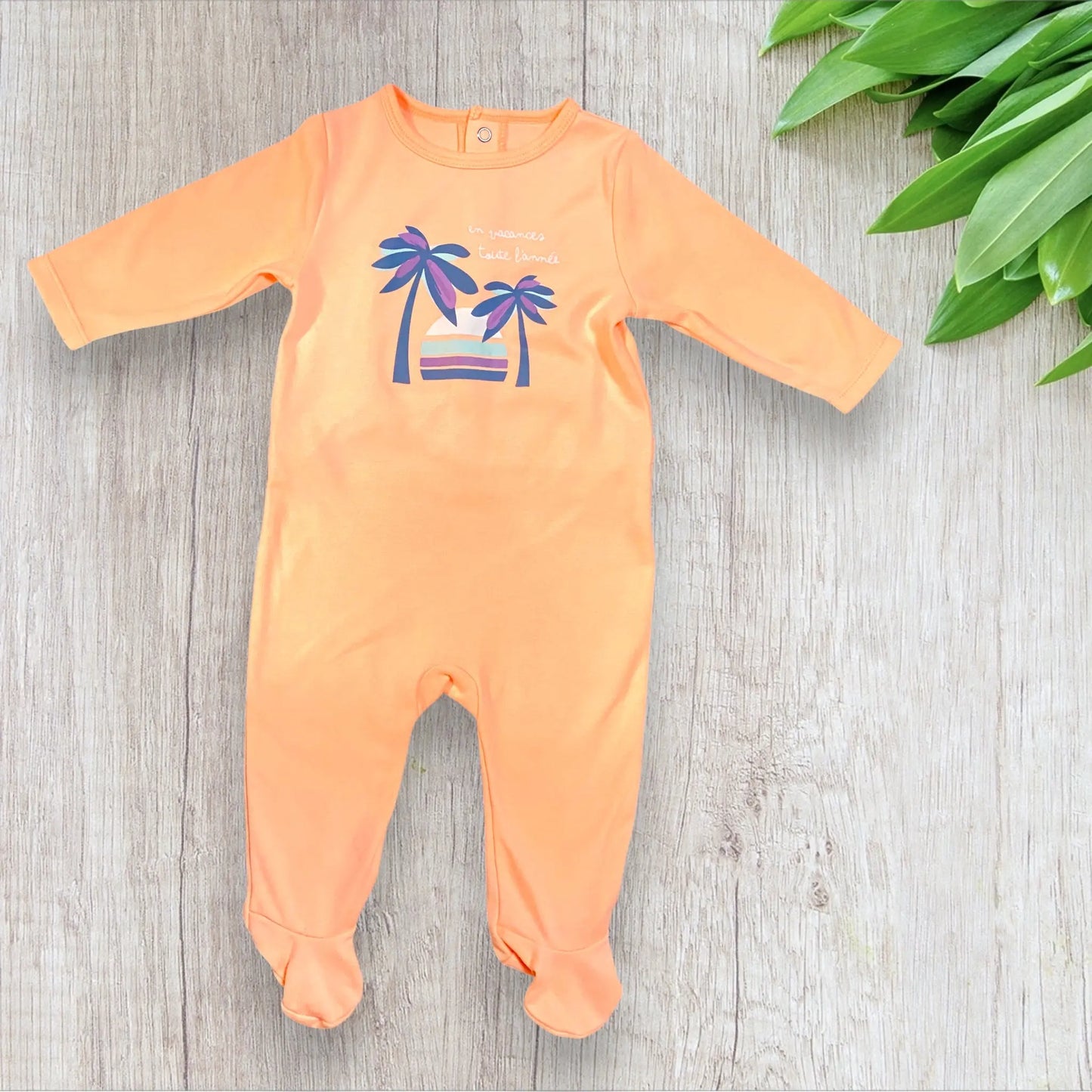 Lot de 2 pyjamas bébé fille 6 mois – très bon état – perroquet et palmier
