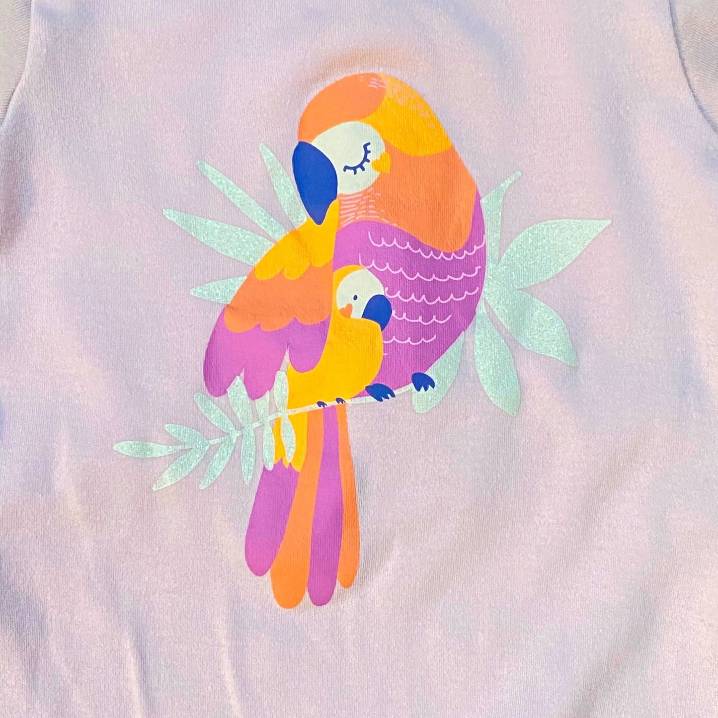 Lot de 2 pyjamas bébé fille 6 mois – très bon état – perroquet et palmier