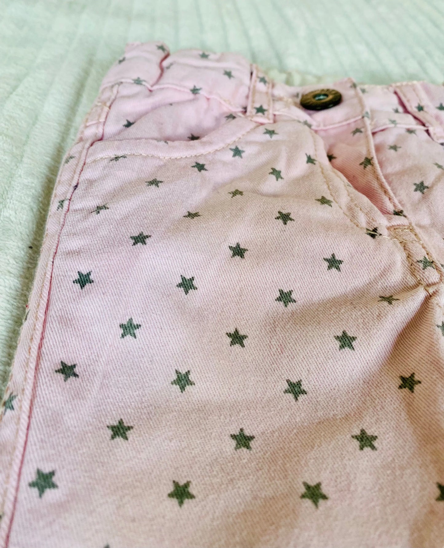 Pantalon en Jean Rose à Motifs Étoiles Grises - Bébé Fille Taille 3 Mois - Districenter districenter