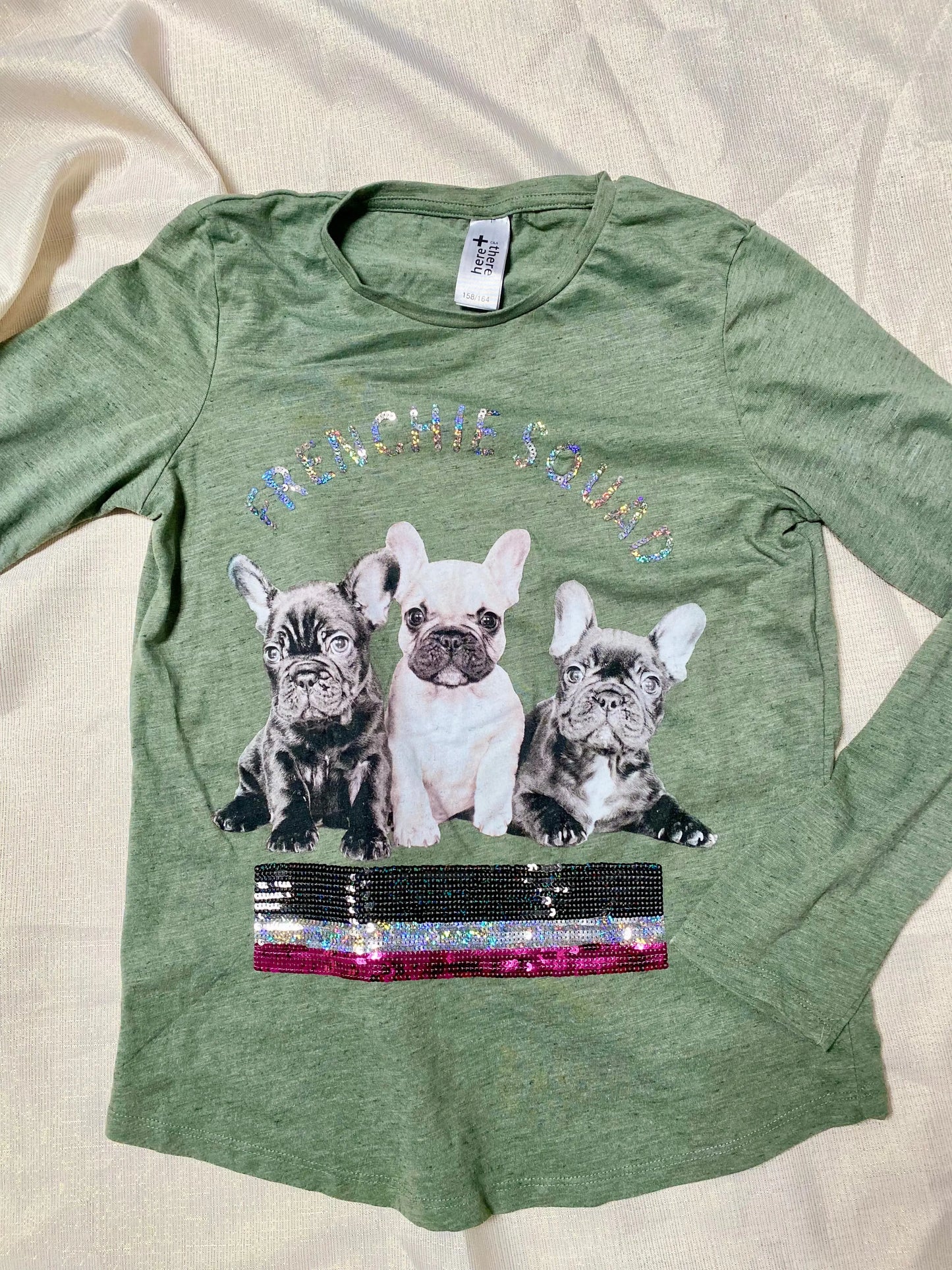 T-shirt Manches Longues Kaki Fille 14 ans C&A - Imprimé Chiots et Strass Multicolores C&A