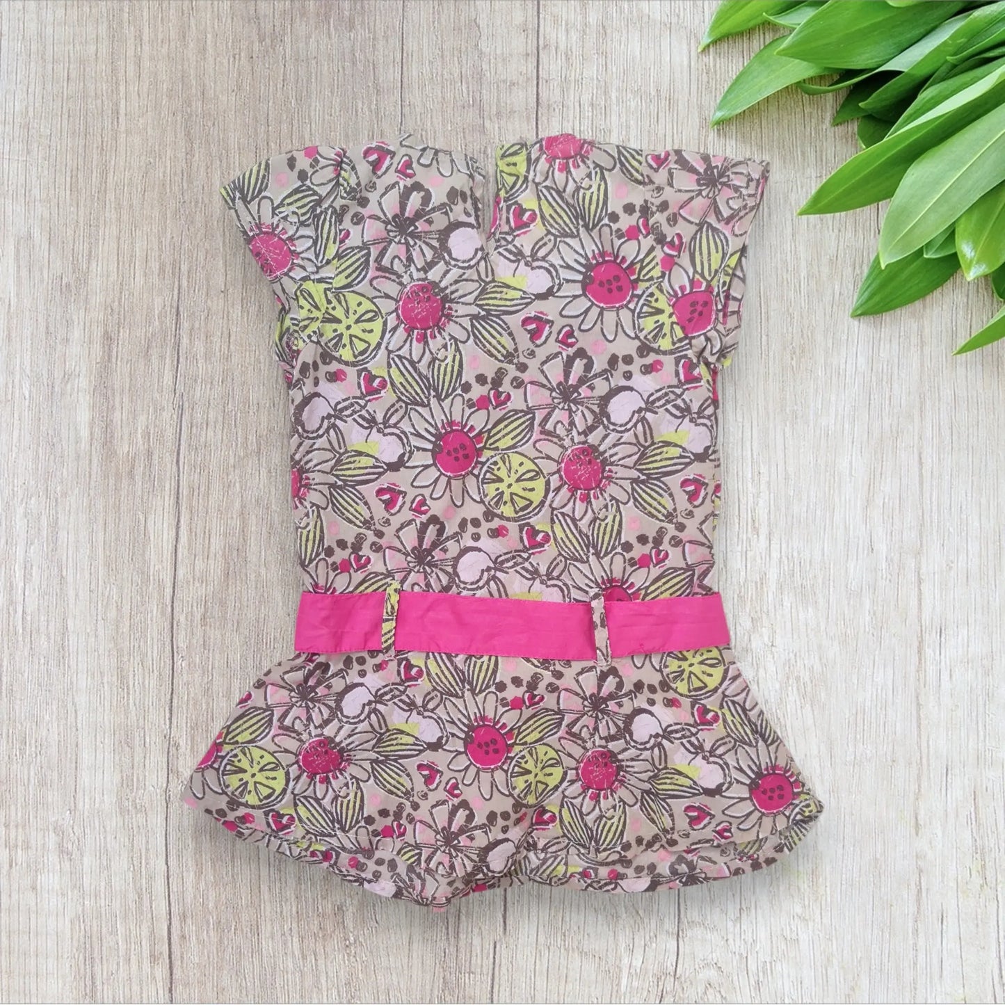 Tunique fille 4 ans beige motifs fleurs ceinture fuchsia