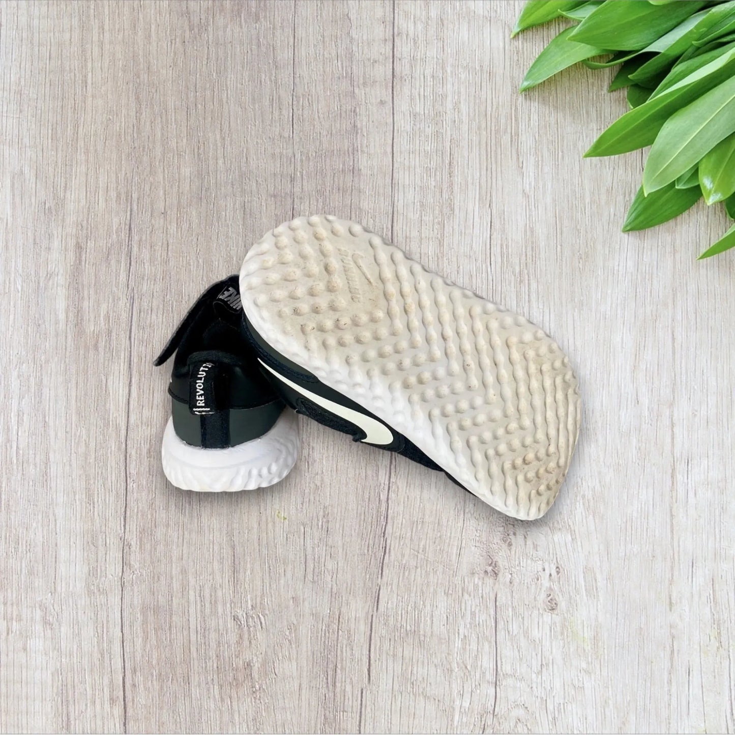 Baskets Nike Revolution - Mixte, Taille 23,5 nike