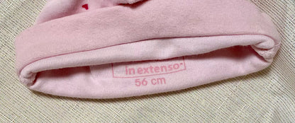 Bonnet Polaire Rose pour Nourrisson avec Petit Cœur Fuchsia : Douceur et Charme Hivernal inextenso