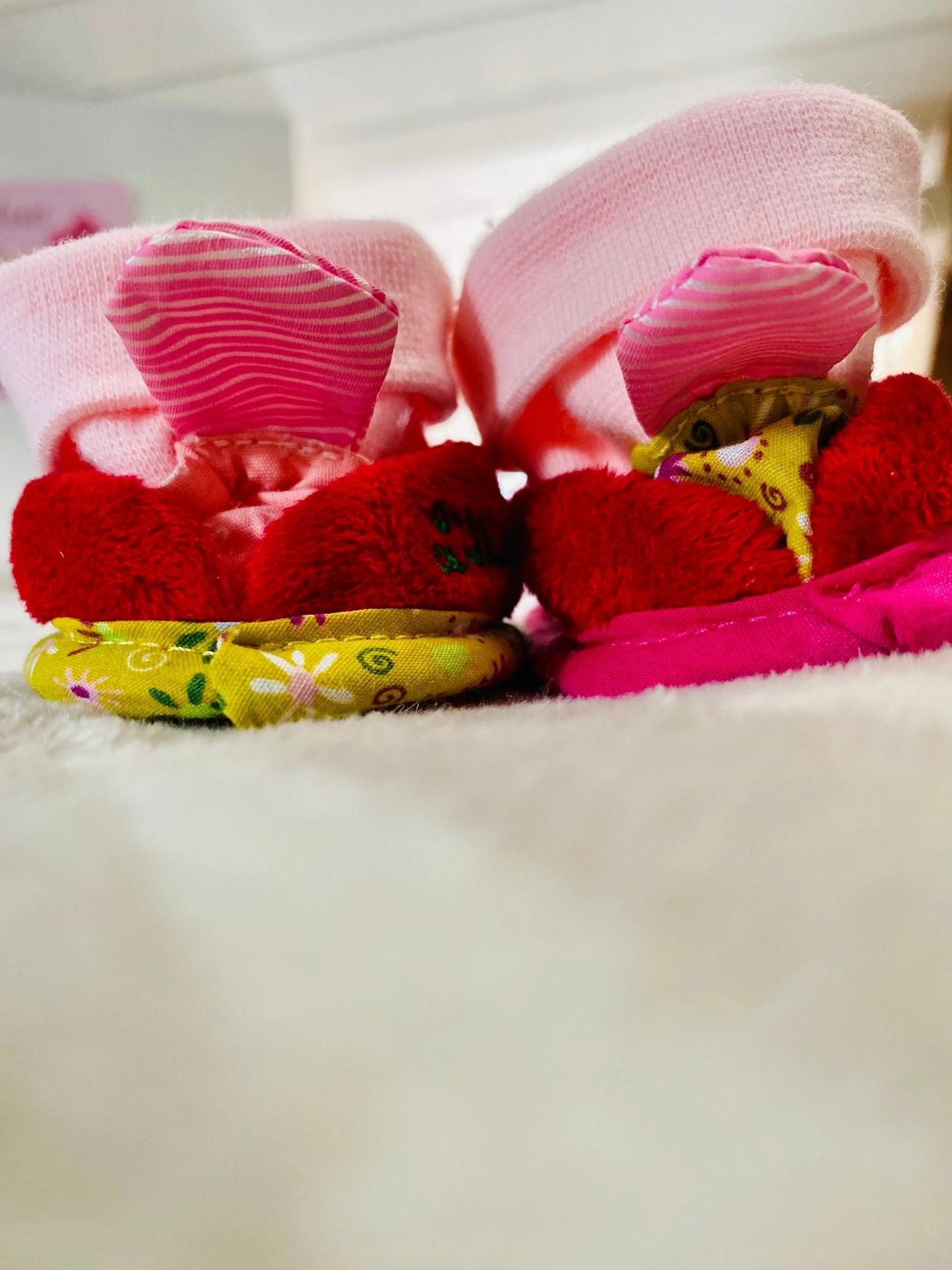 Chaussons Bébé Naissance Lilliputiens - Rouge à Pois Multicolores et Chaussette Intégrée Lilliputiens