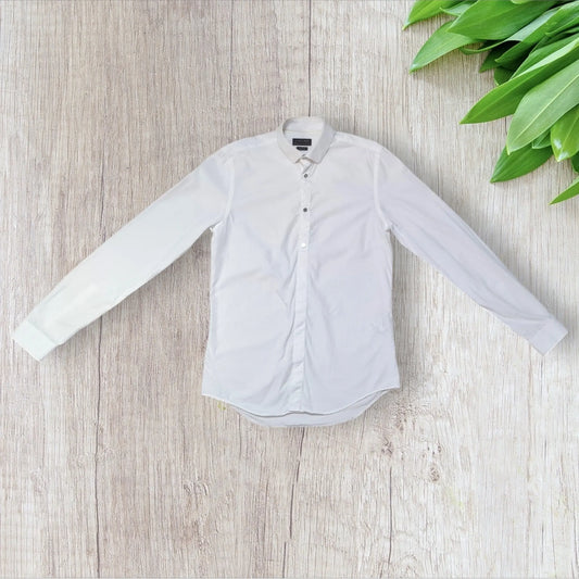 chemise-homme-blanche-zara-s-boutons-chromes