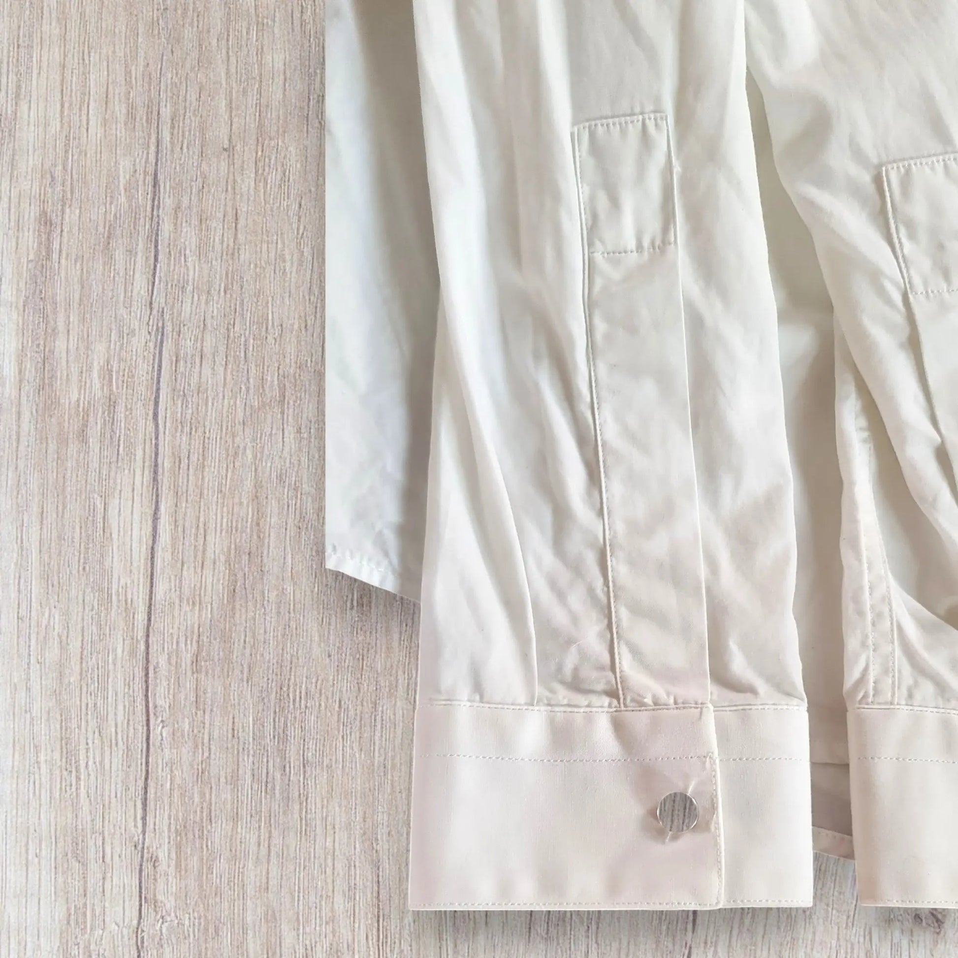 chemise-homme-blanche-zara-s-boutons-chromes