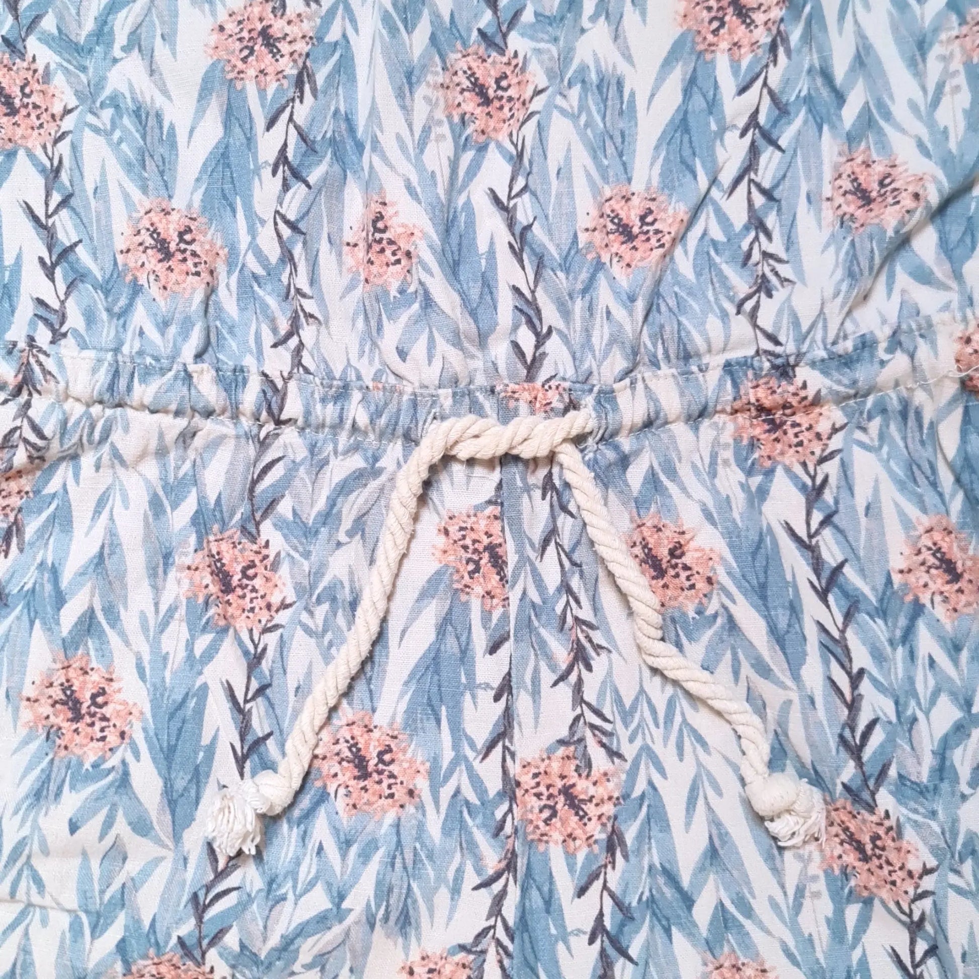 Combishort Esmara femme taille 44 imprimé fleuri bleu et rose très bon état