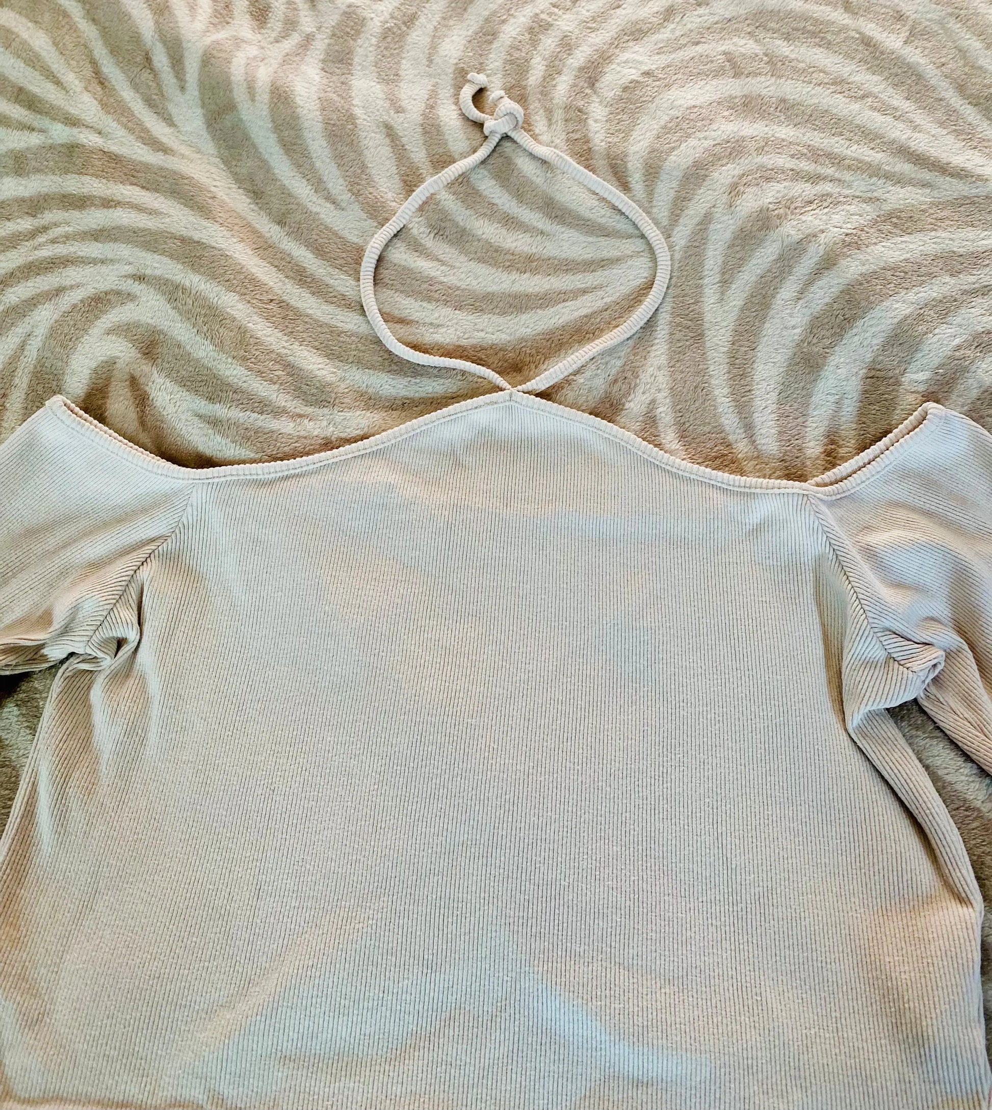 Crop Top Femme Épaules Dénudées Crème Texturé - Taille 44 - Boohoo la petite friperie