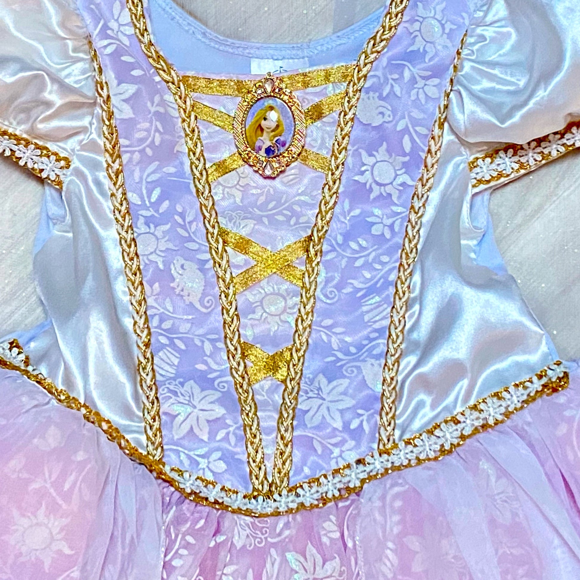 Déguisement Raiponce Disney fille 5/6 ans robe de mariée avec voile et détails dorés