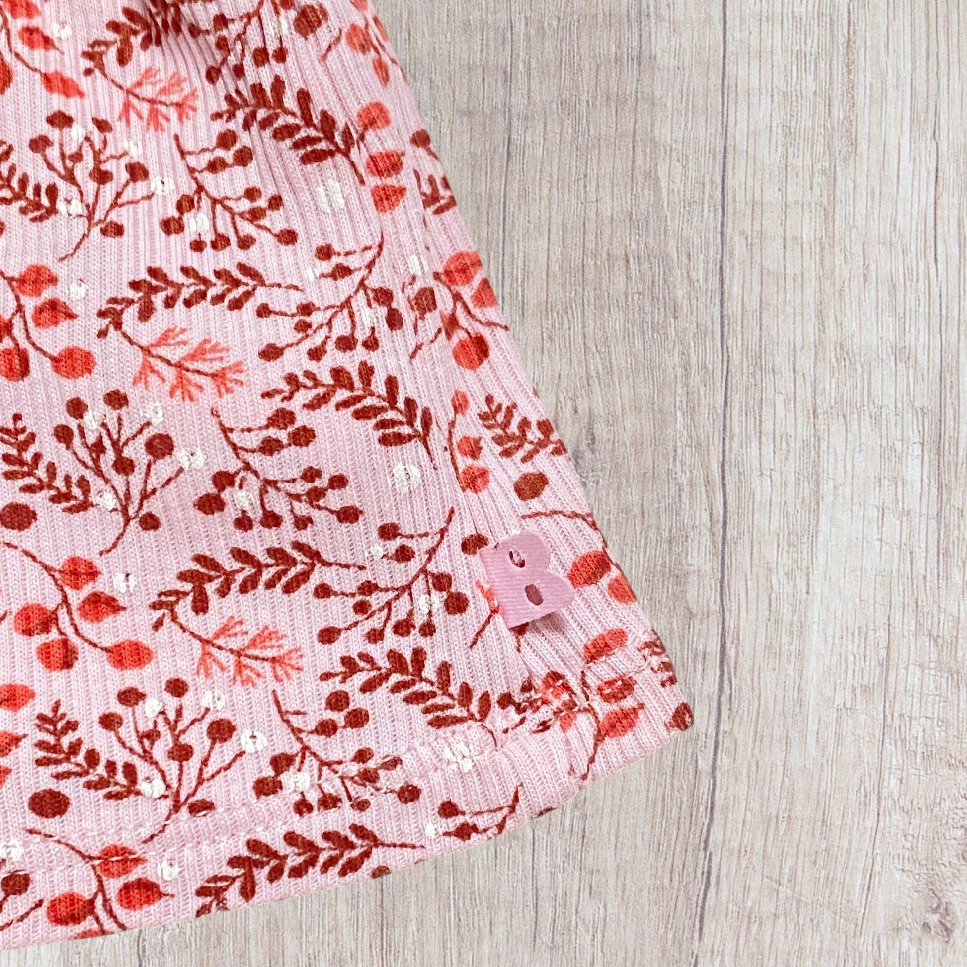 Ensemble bébé fille Obaïbi 9 mois vieux rose 3 pièces : veste, t-shirt et jogging.