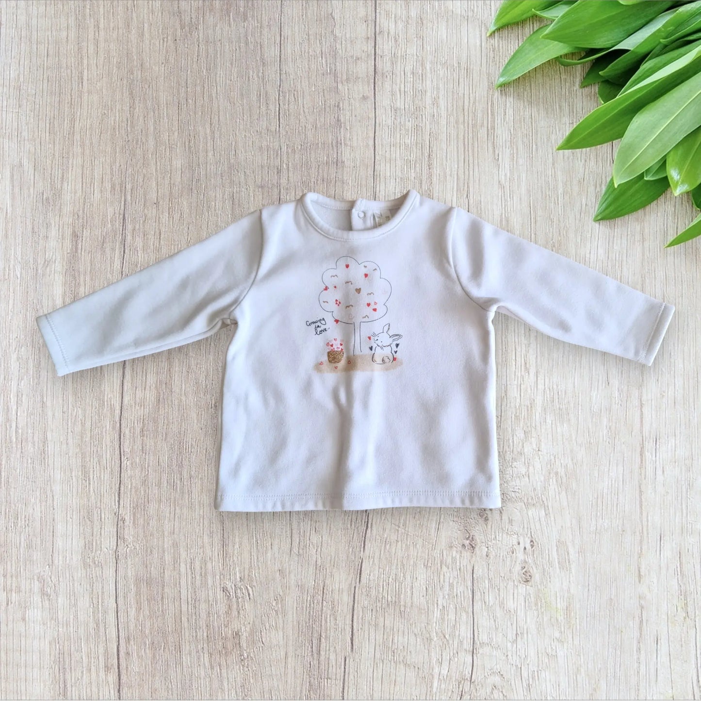Ensemble bébé fille Orchestra 9 mois pull blanc polaire et pantalon bleu marine à motifs cœur, très bon état