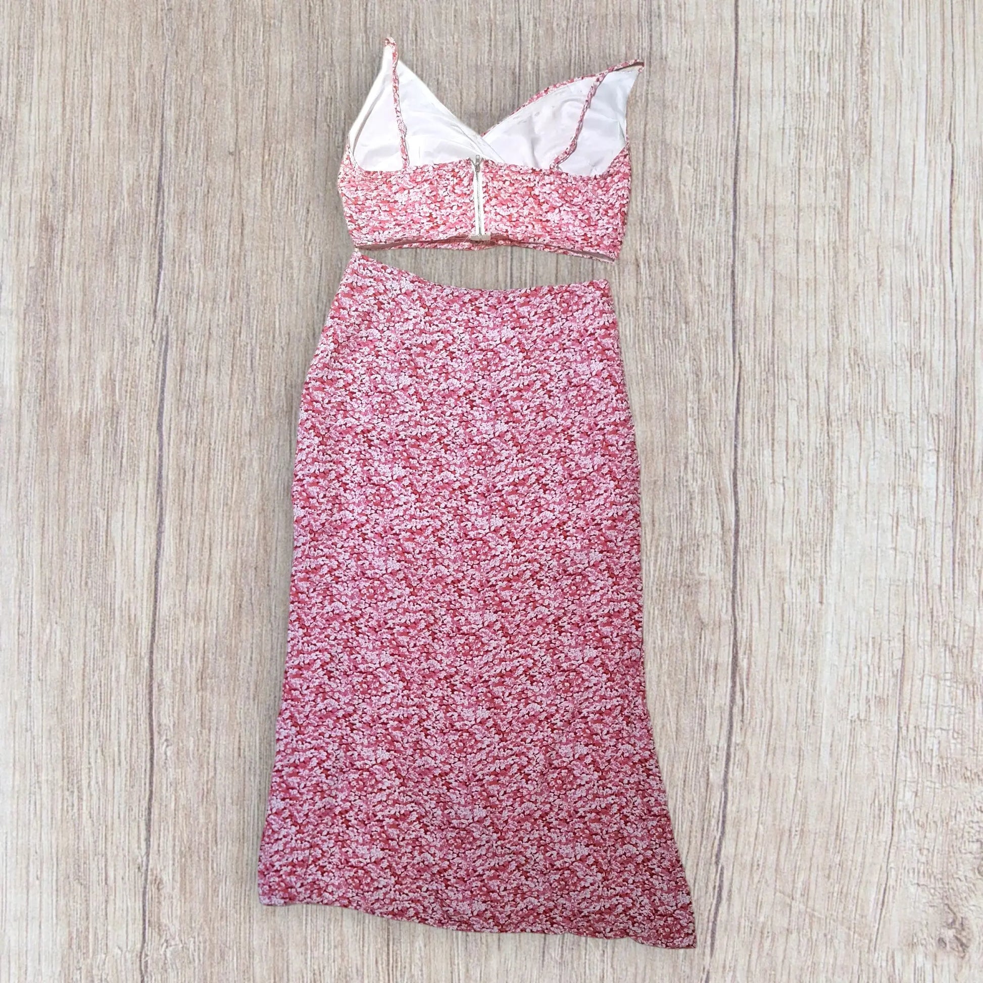 Ensemble femme fleuri rose fuchsia blanc taille L – crop top et jupe longue – bon état