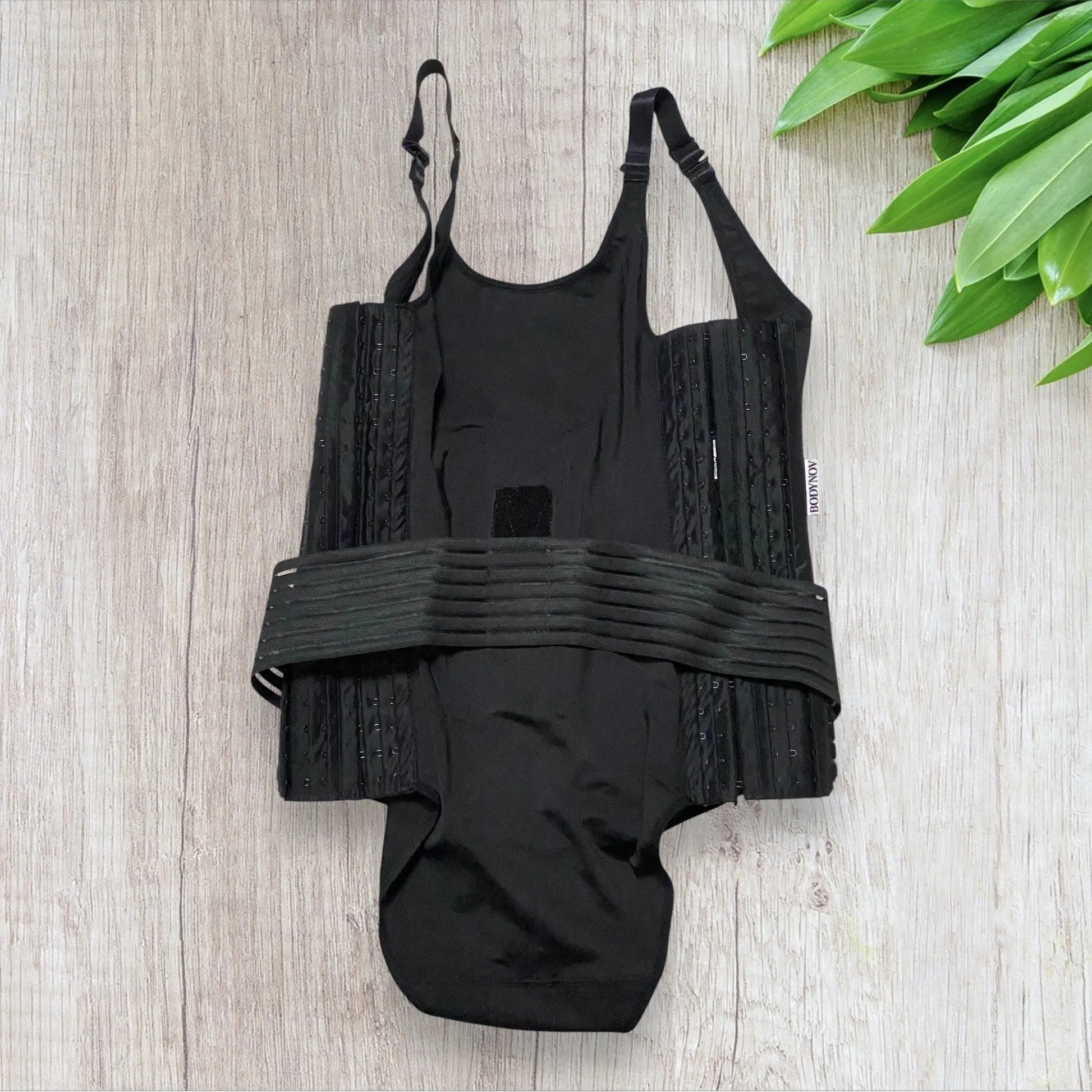 Gaine médicale Bodynov taille 7 XXL noire avec maintien lombaire