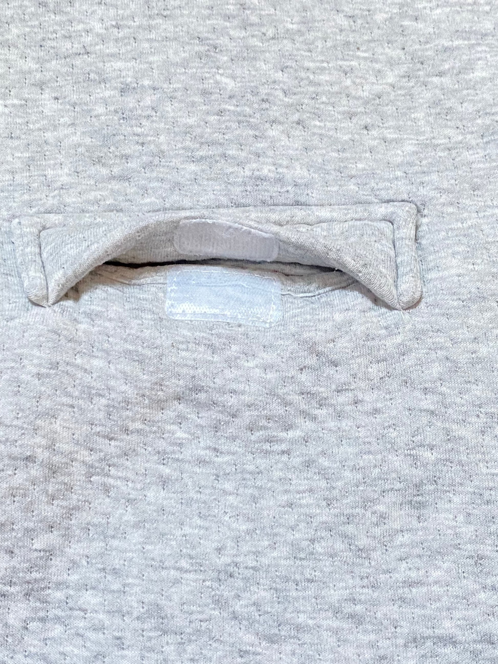 Gigoteuse bébé mixte KIABI 0-6 mois gris clair avec ouverture harnais.