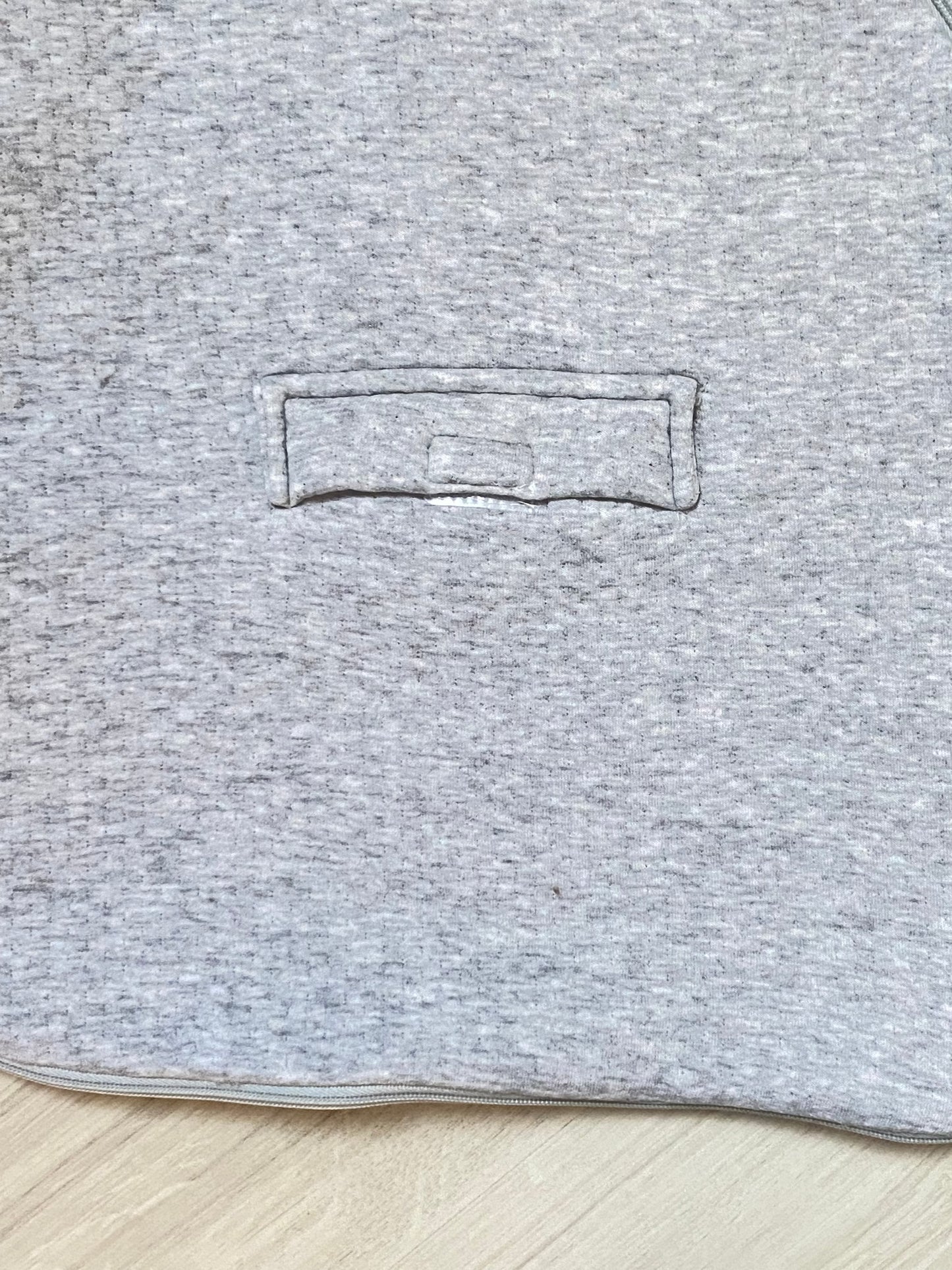 Gigoteuse bébé mixte KIABI 0-6 mois gris clair avec ouverture harnais.