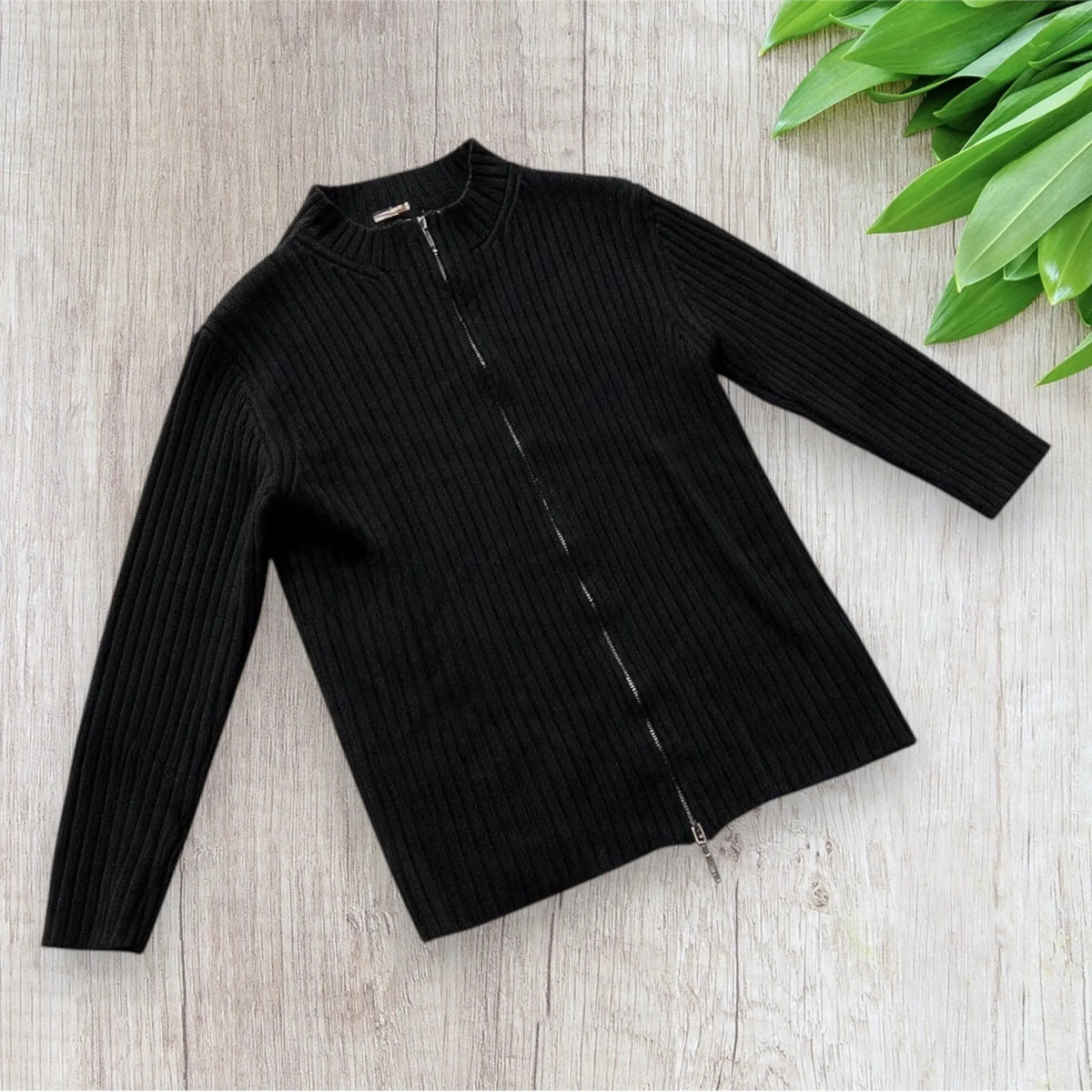 Gilet homme T-Traxx XL noir en maille côtelée avec col montant et double fermeture zippée.