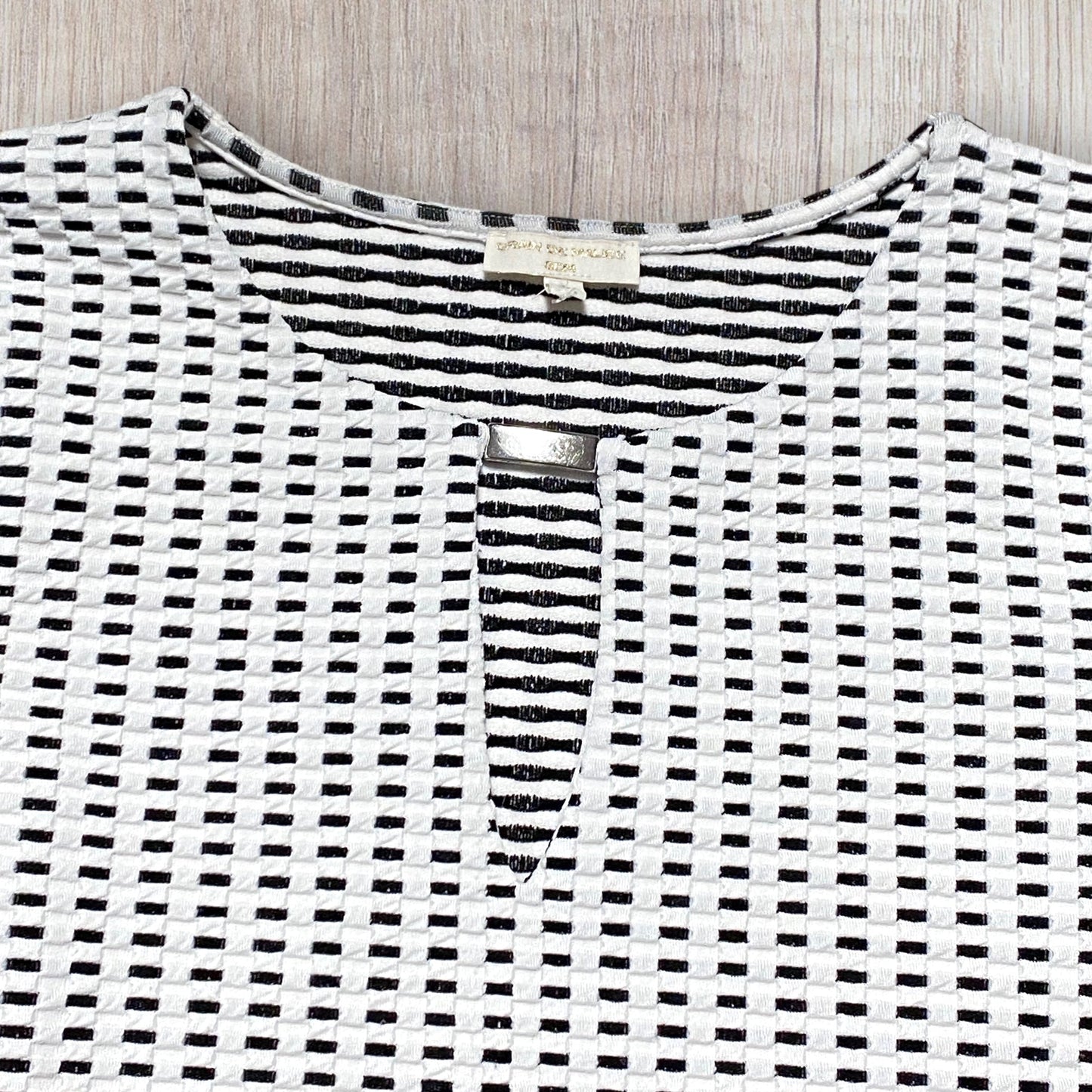 Haut femme Grain de Malice S noir et blanc texturé manches 3/4.