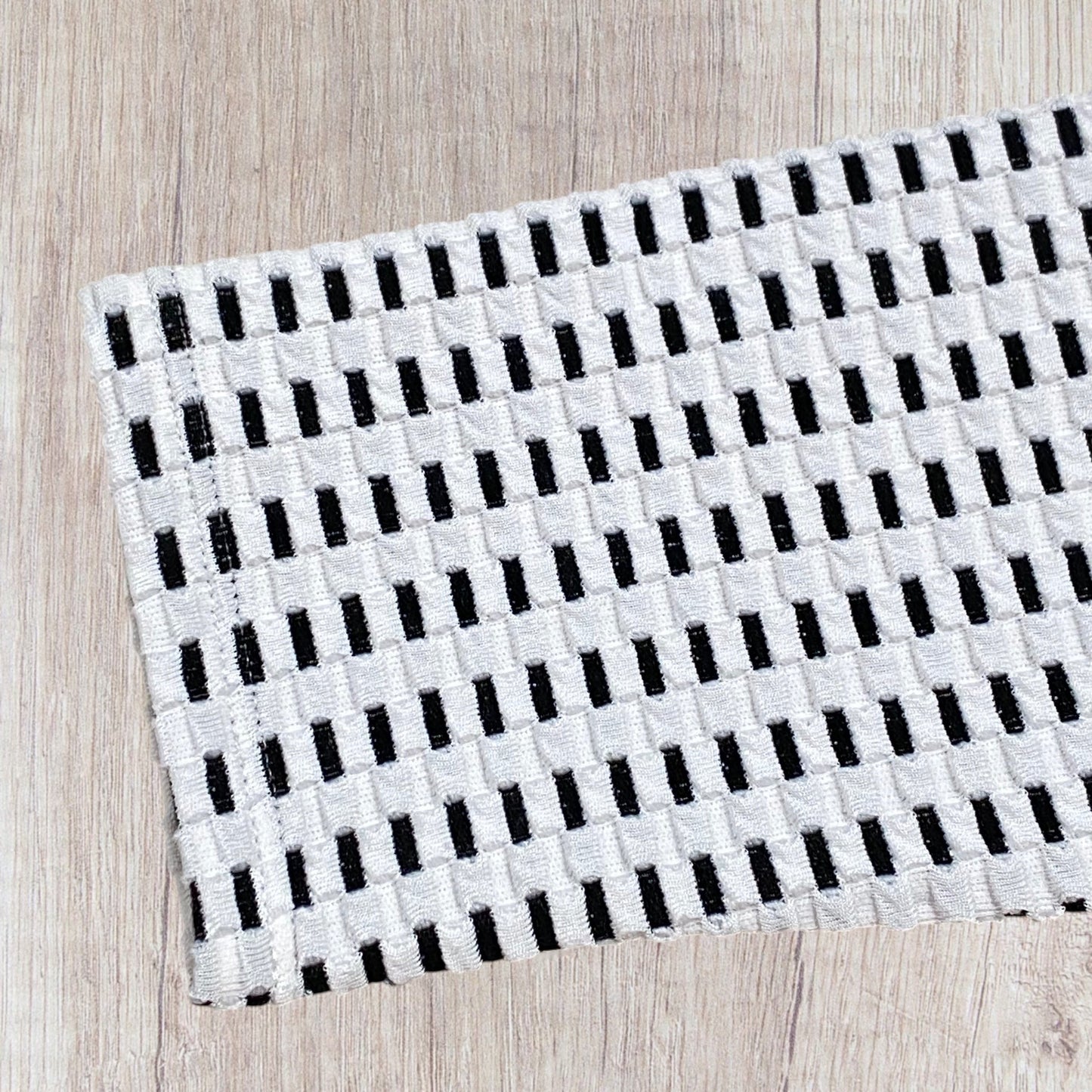 Haut femme Grain de Malice S noir et blanc texturé manches 3/4.