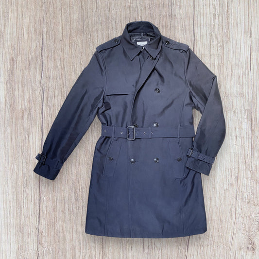 Imperméable homme Zara bleu marine taille M avec ceinture et double boutonnage.