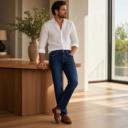 Jean homme Lidl taille 40 bleu foncé à 5 poches.