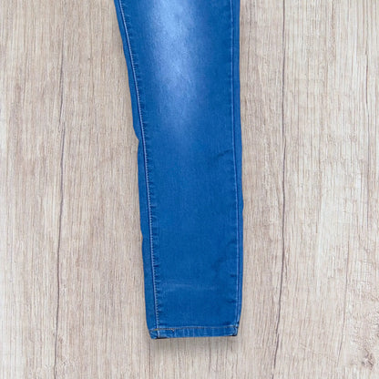 Jean slim femme By Sasha L bleu clair délavé avec boutons et clous cœur argenté