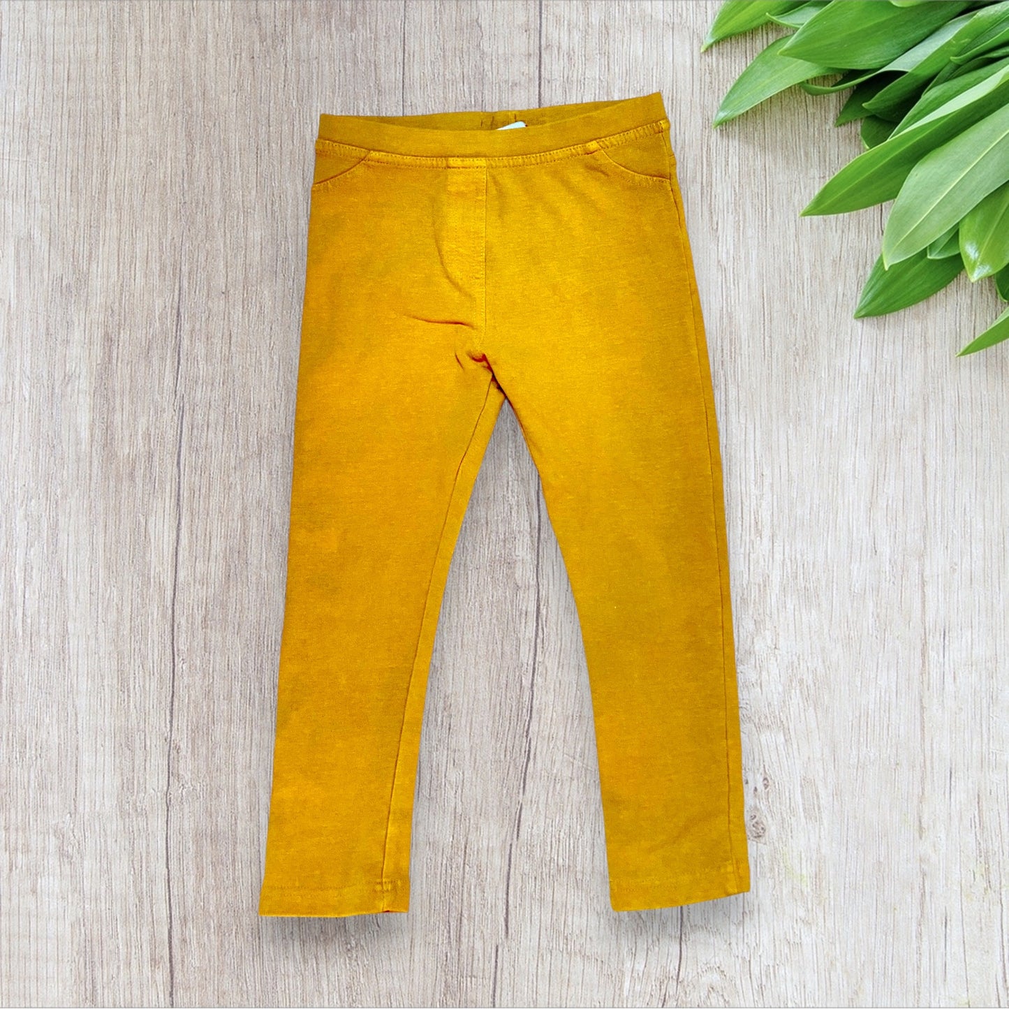 Jegging fille Charlie&Prune 5 ans jaune moutarde fausse poche avant vraies poches arrière