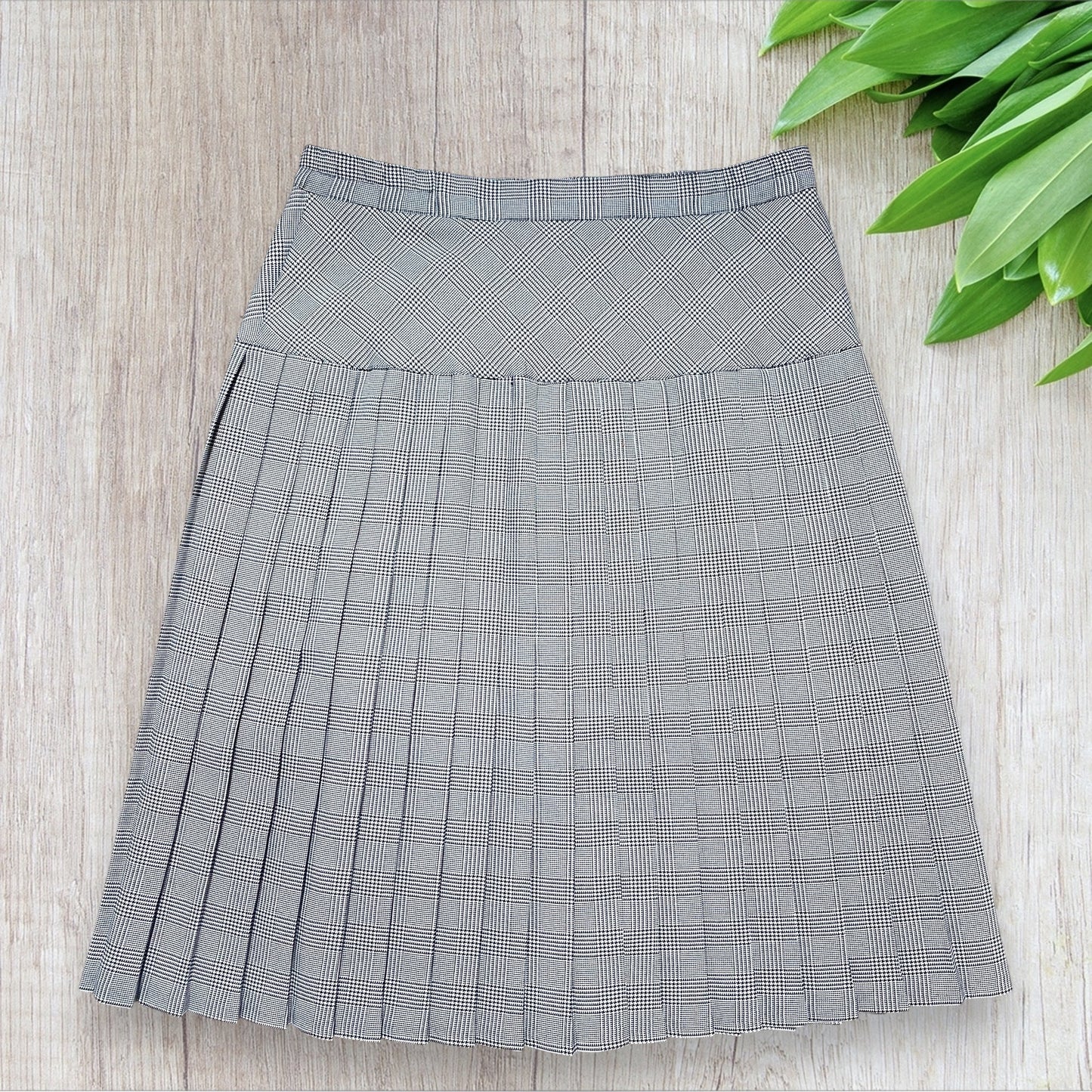 Jupe femme plissée Made in France 44 blanche et noire – mi-longue la petite friperie