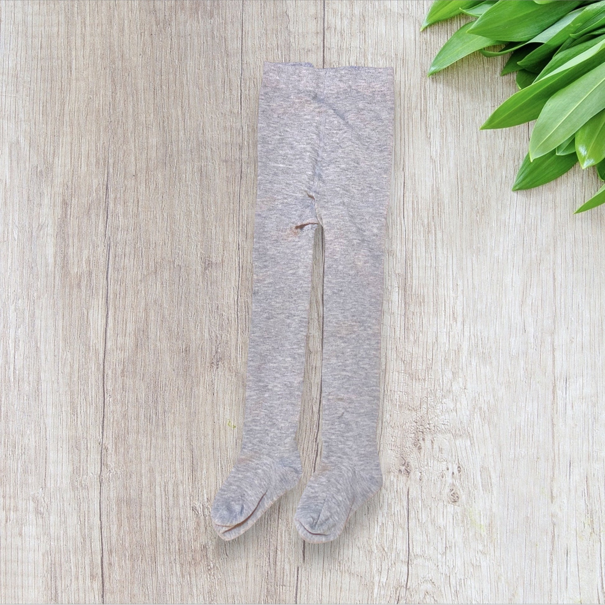 Lot collants hiver fille 6-8 ans Shein, 1 gris et 1 marron, très bon état