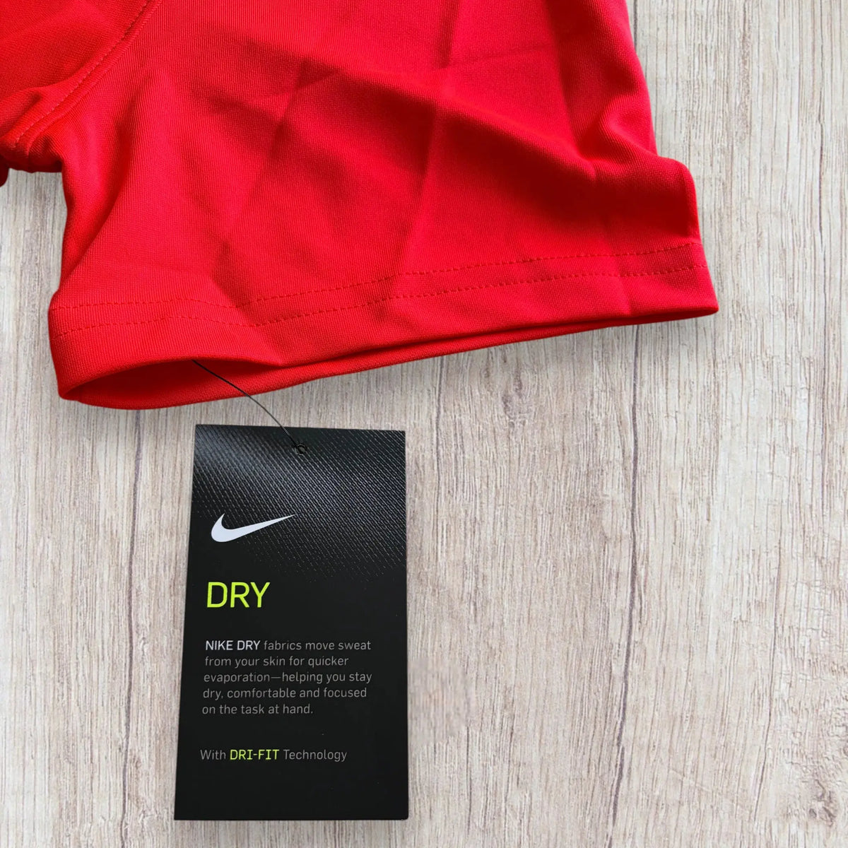 Maillot Nike Park VII homme XL rouge fluo avec logo Nike noir.