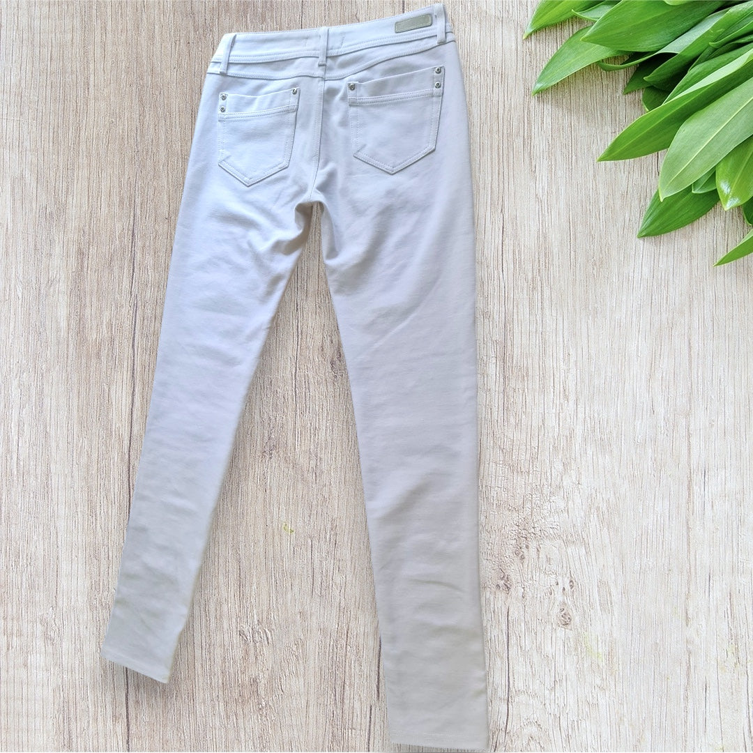 Pantalon femme Miss Anna blanc taille 40 avec strass argentés très bon état