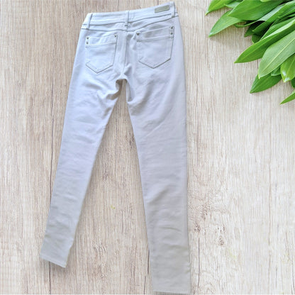 Pantalon femme Miss Anna blanc taille 40 avec strass argentés très bon état