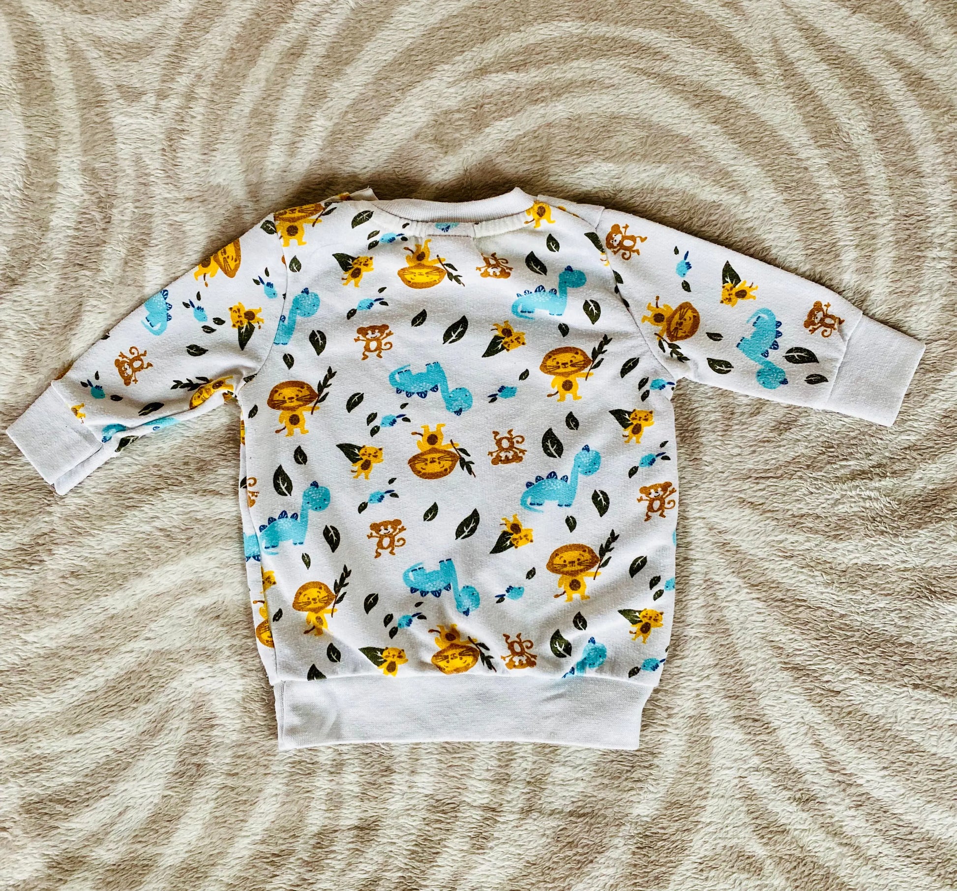 Pull Bébé Garçon 3 Mois - Blanc avec Motifs Jungle Animaux et Feuillage - La Boîte à Malice districenter
