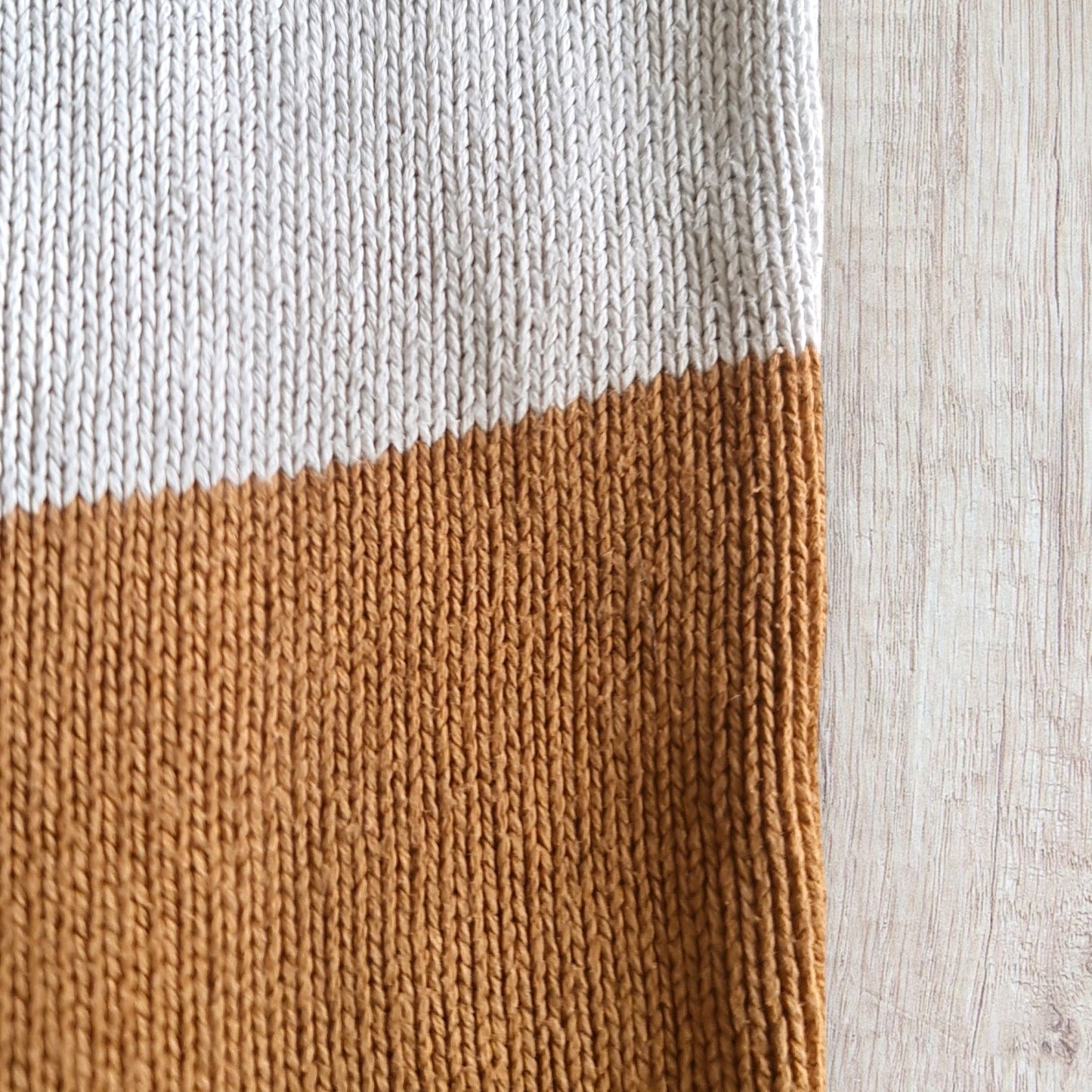 Pull homme Districenter taille L tricolore kaki blanc marron col rond très bon état