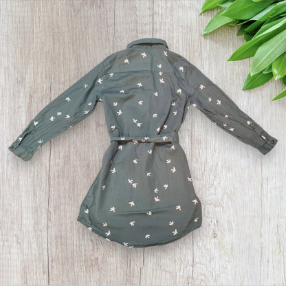 Robe chemise H&M fille 6-7 ans kaki à motifs oiseaux beige avec ceinture