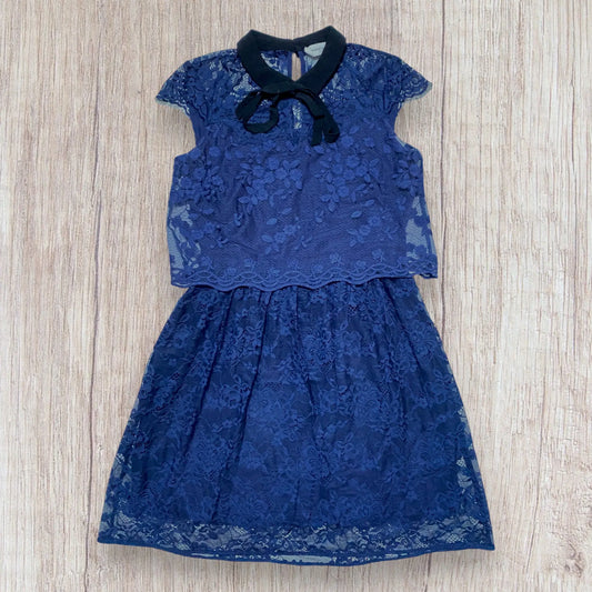 Robe femme Naf Naf taille 36 en dentelle bleu marine et noir.
