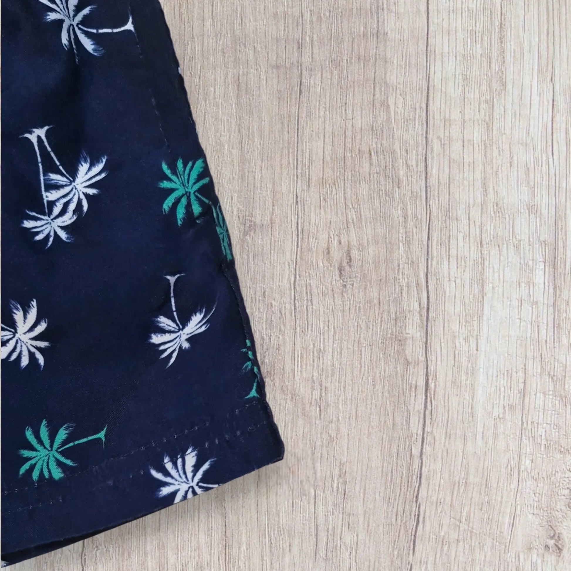 Short de bain garçon Ninety Eight – 3 ans | Motif tropical palmier ou surf ninety eight
