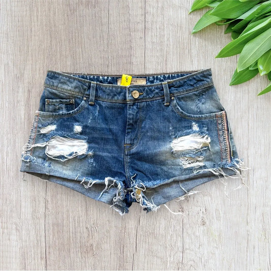 Short en Jean Usé avec Broderie Rose - Taille 36 - Bershka bershka