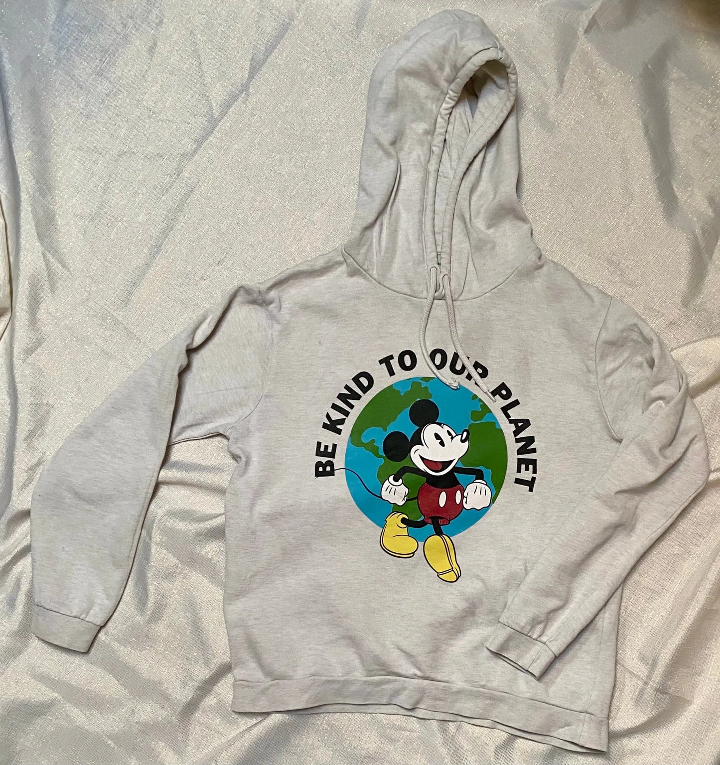 Sweat Femme Mickey et la Terre - Taille S disney