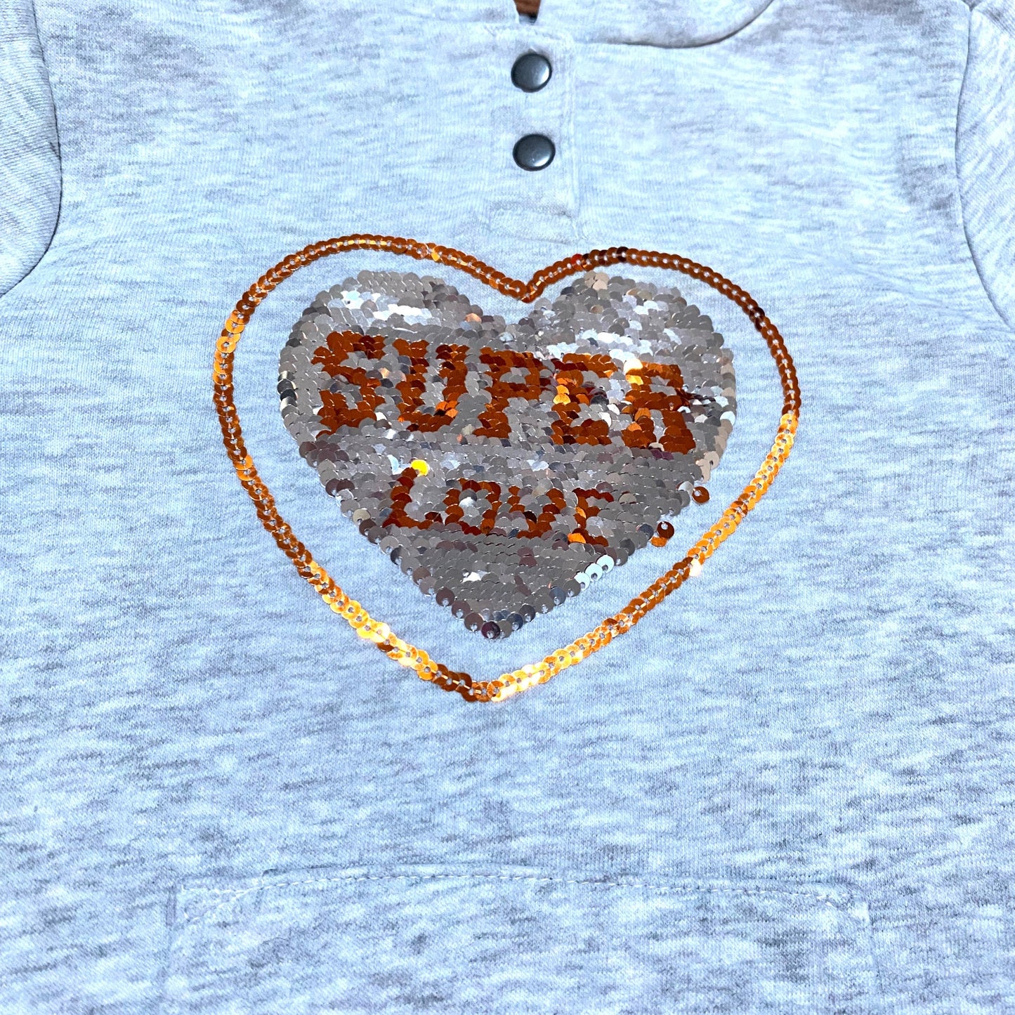 Sweat fille Orchestra 2 ans gris chiné avec cœur sequins réversibles et bandes pailletées, très bon état