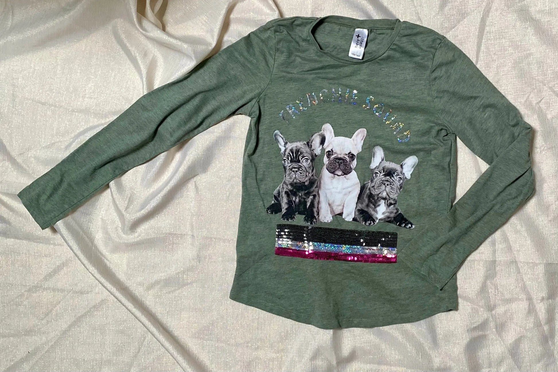T-shirt Manches Longues Kaki Fille 14 ans C&A - Imprimé Chiots et Strass Multicolores C&A