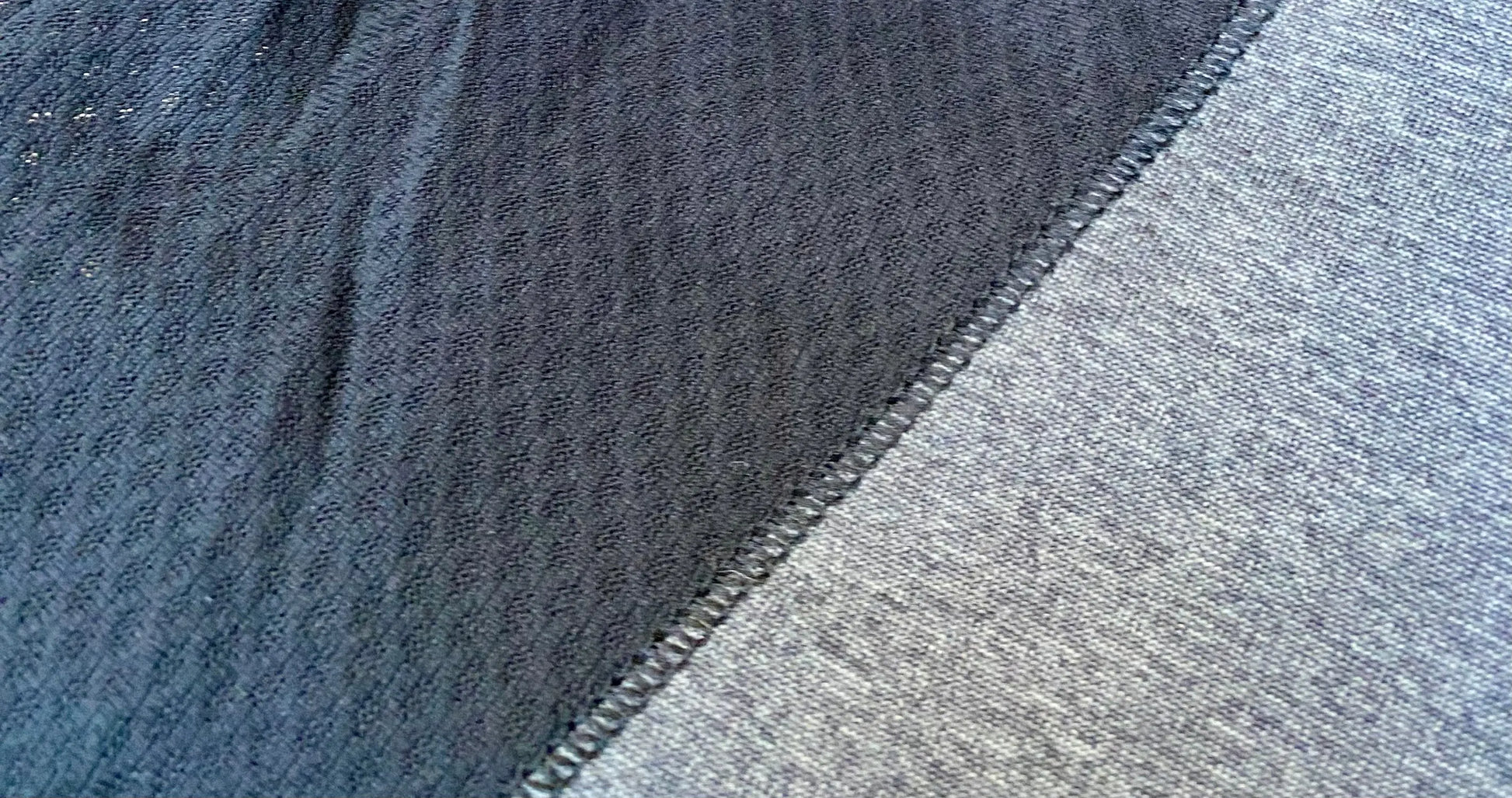 T-shirt de Sport Respirant Gris avec Détails Noirs, Manches Courtes Homme Taille S - Marque KALENJI, Décathlon kalenji
