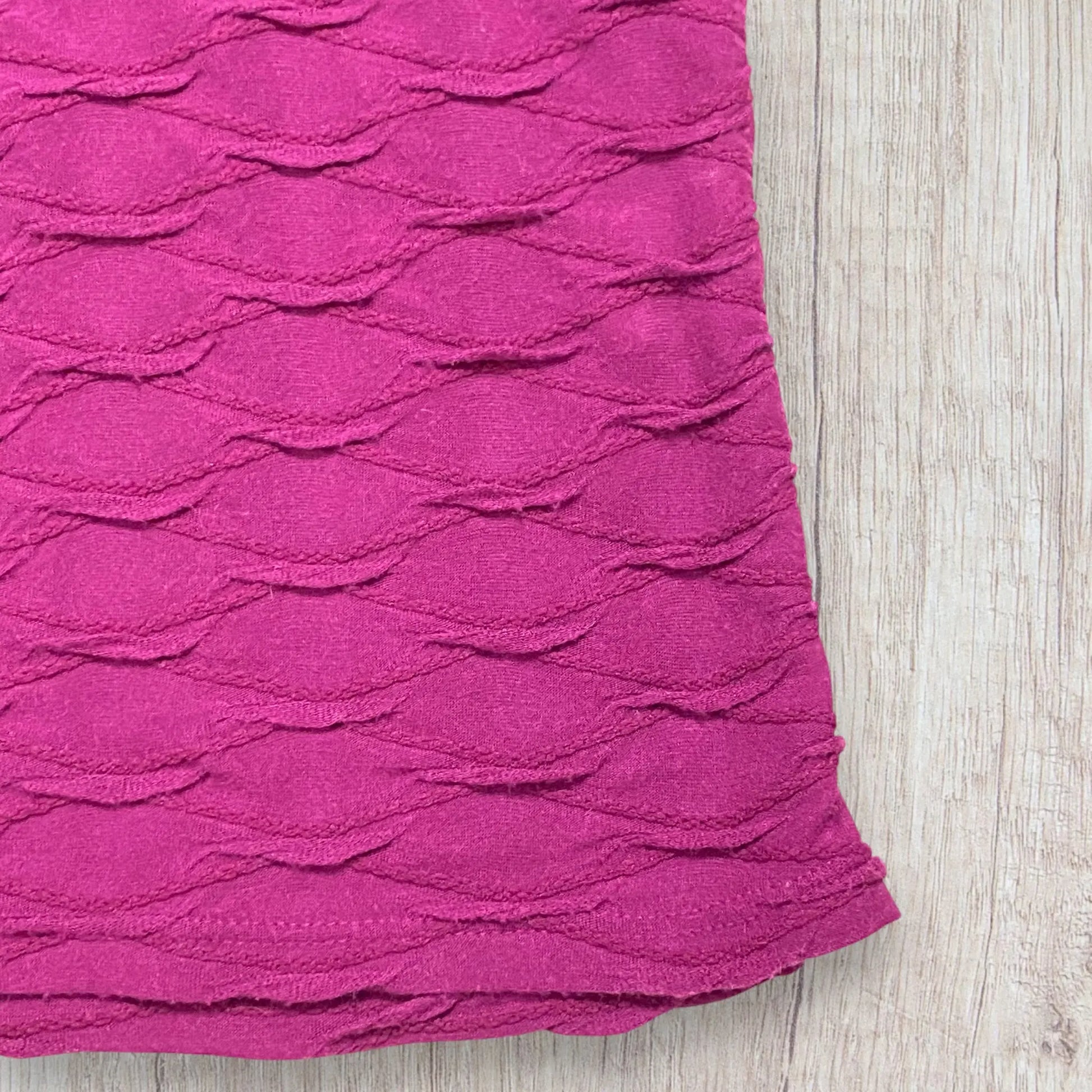 T-shirt femme Armand Thiery M violet à manches 3/4 et tissu texturé vagues