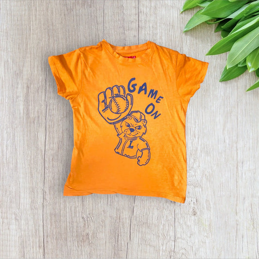 T-shirt garçon orange 5 ans Tissaia – ours baseball bleu marine – très bon état